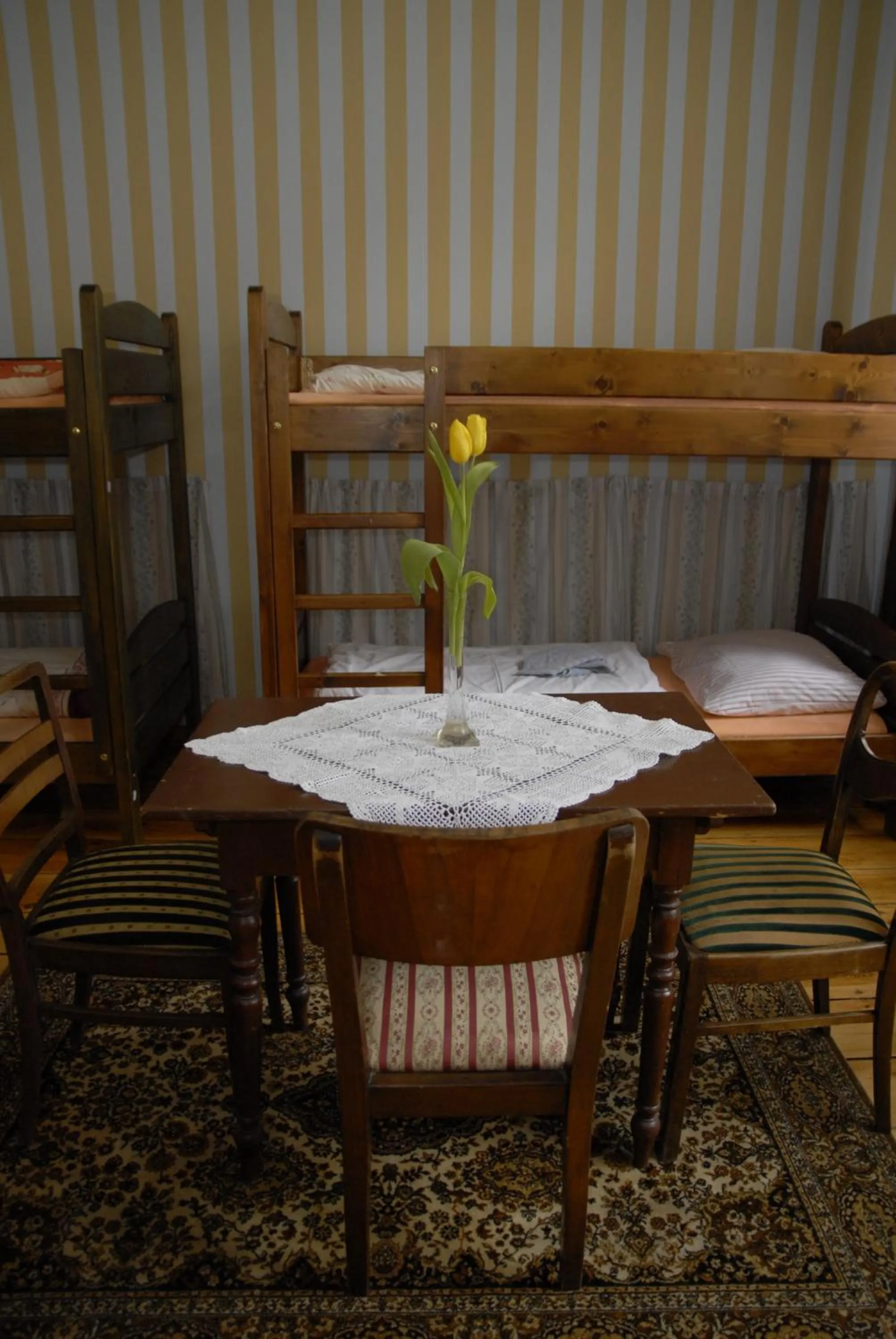 Dining area in Hostel, Pokoje gościnne Mleczarnia - Ozonowane