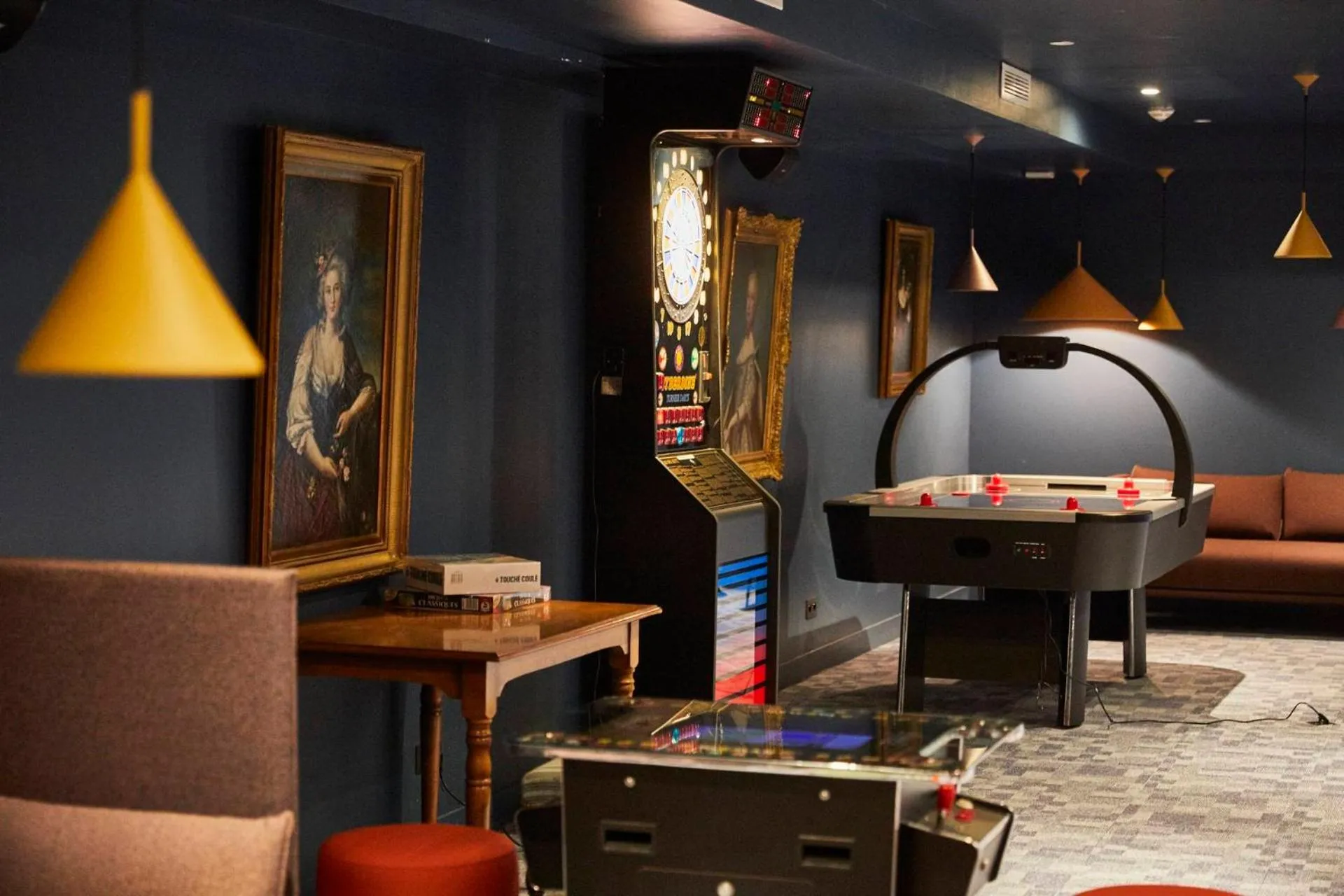 Game Room in Maison du Val - Les Maisons de Campagne