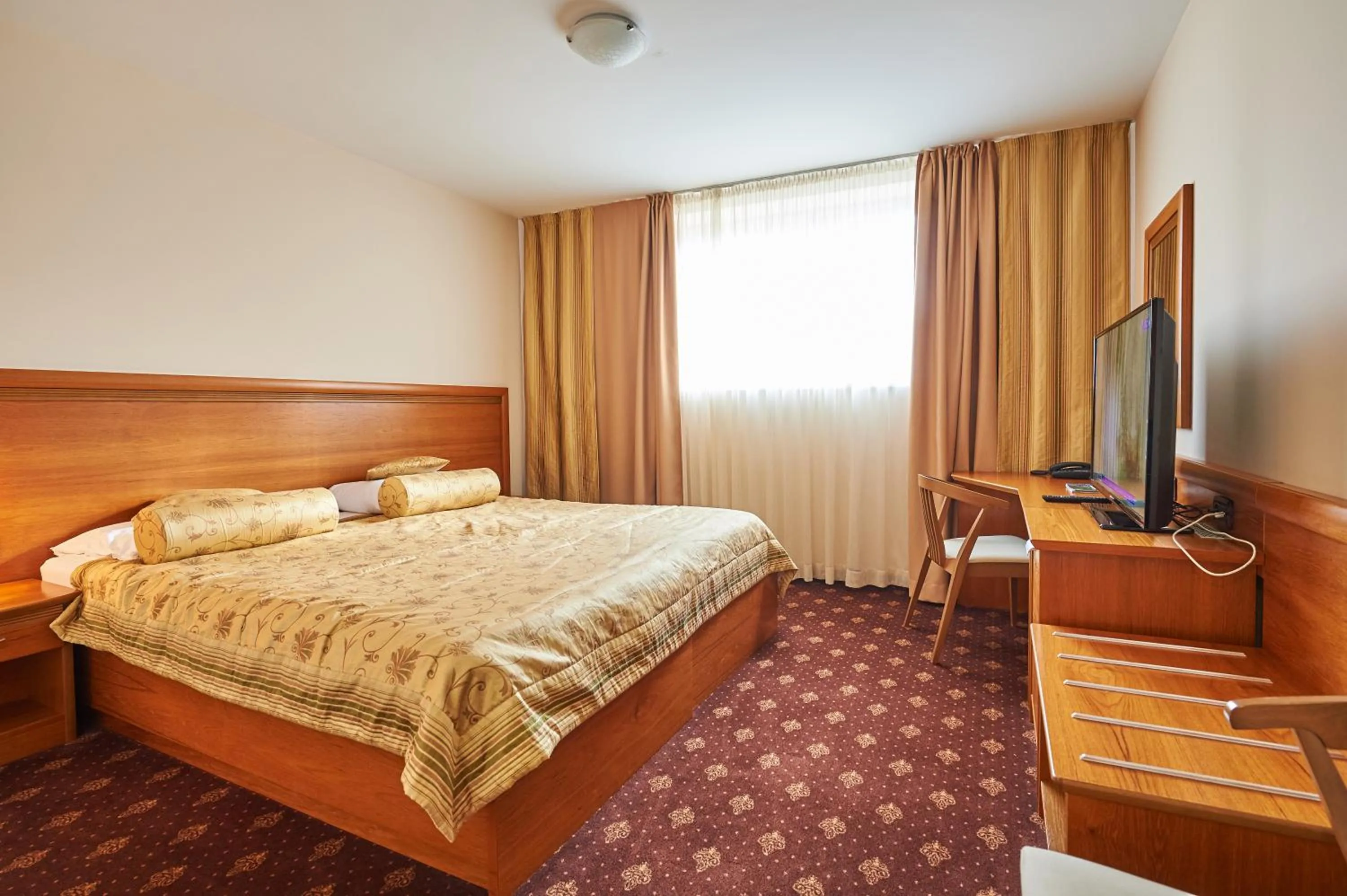 Photo of the whole room in Hotel Korosica