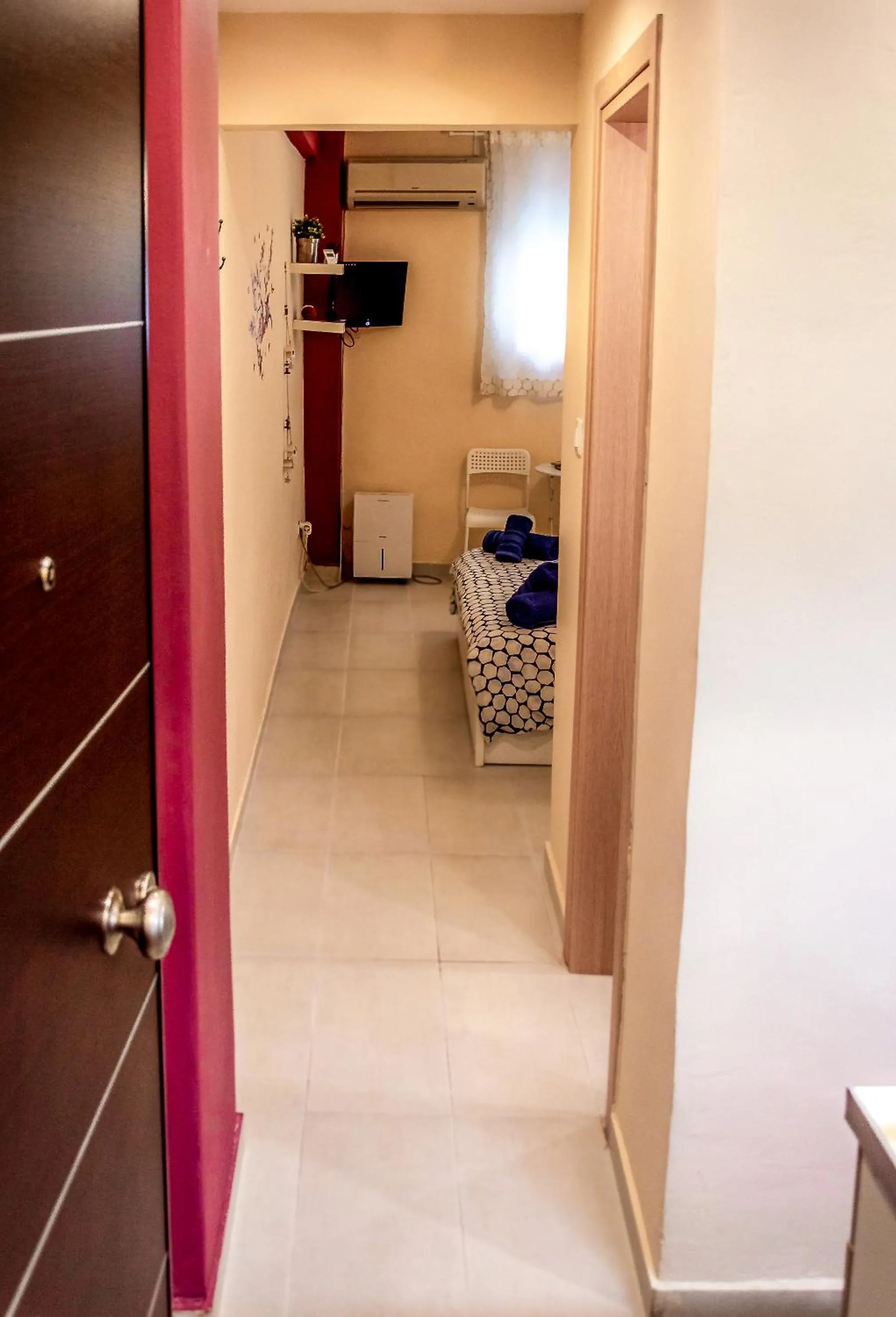 Facade/entrance in Zoe's Studio