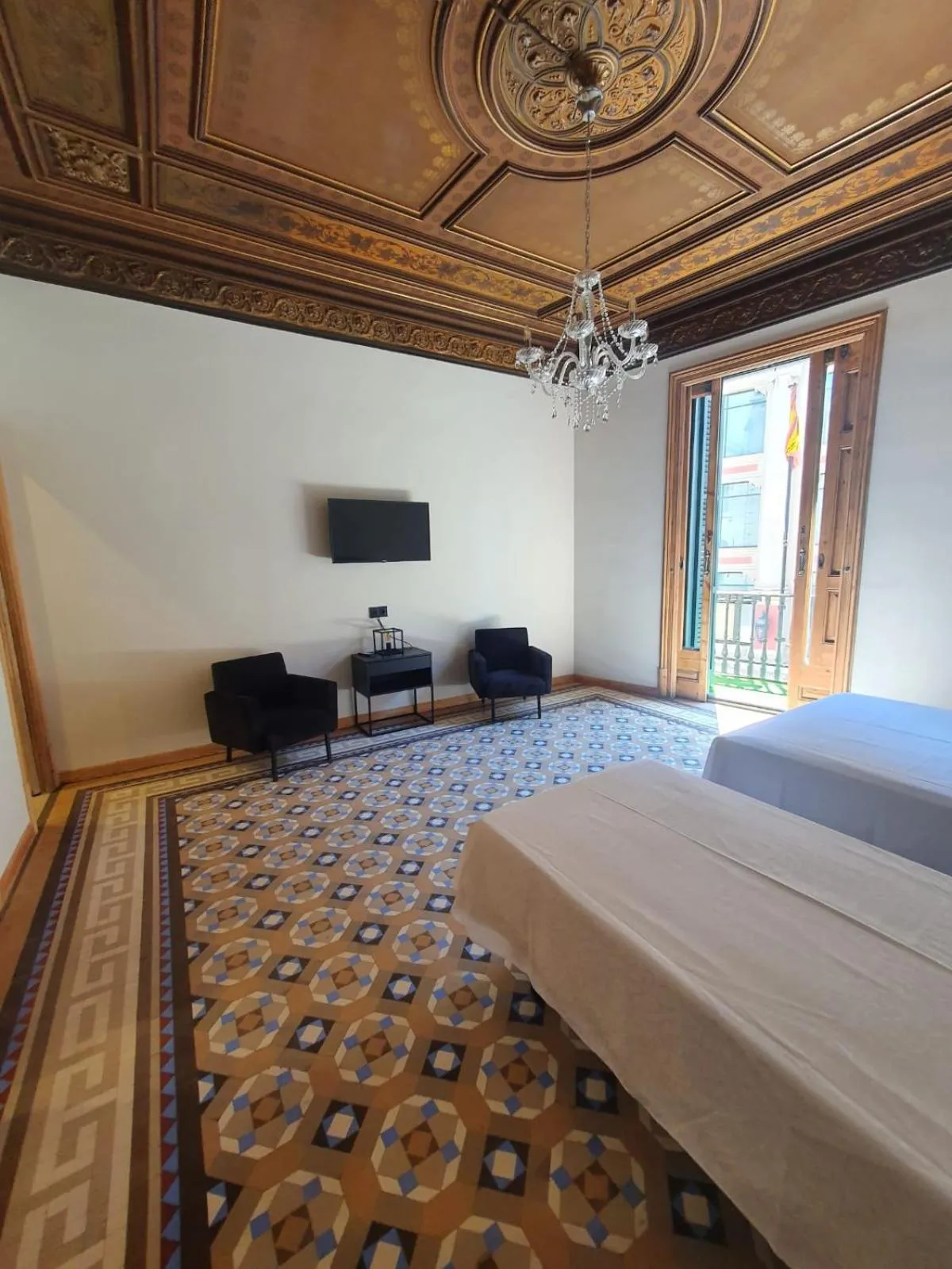 Photo of the whole room, Bed in Hostal Lausanne