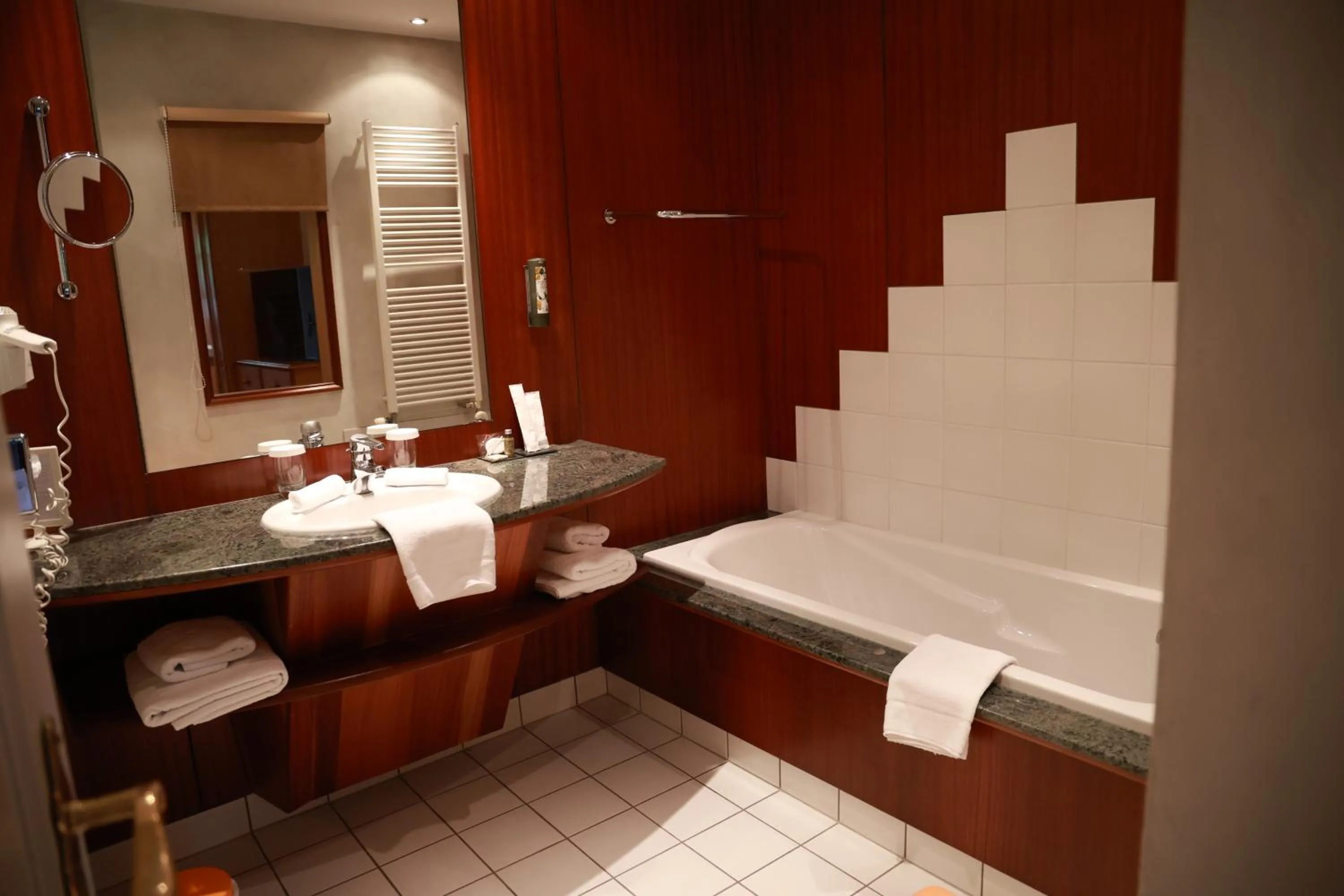 Bathroom in Hotel - Restaurant Le Cerf & Spa