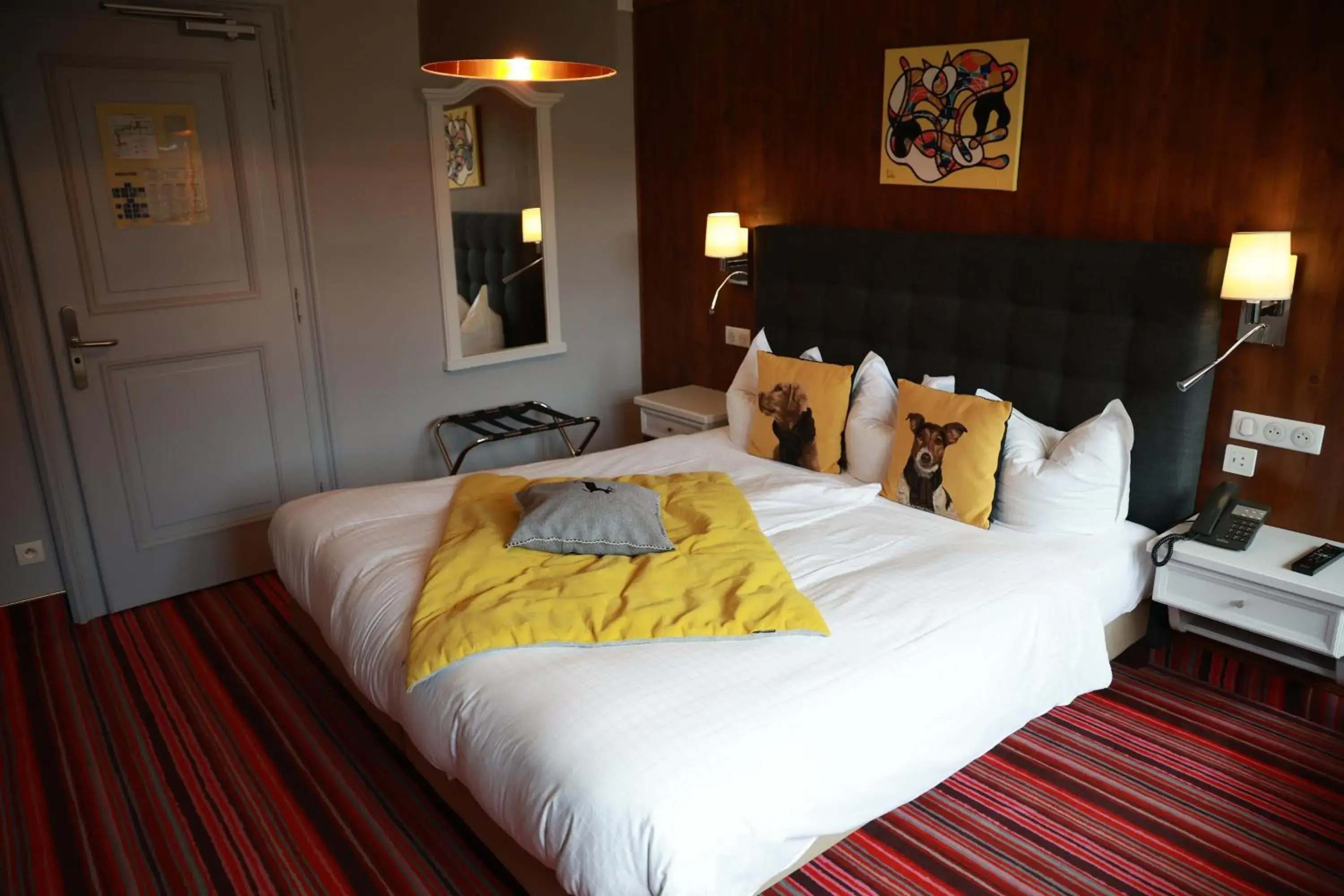 Bedroom, Bed in Hotel - Restaurant Le Cerf & Spa Bedroom, Bed in Hotel - Restaurant Le Cerf & Spa