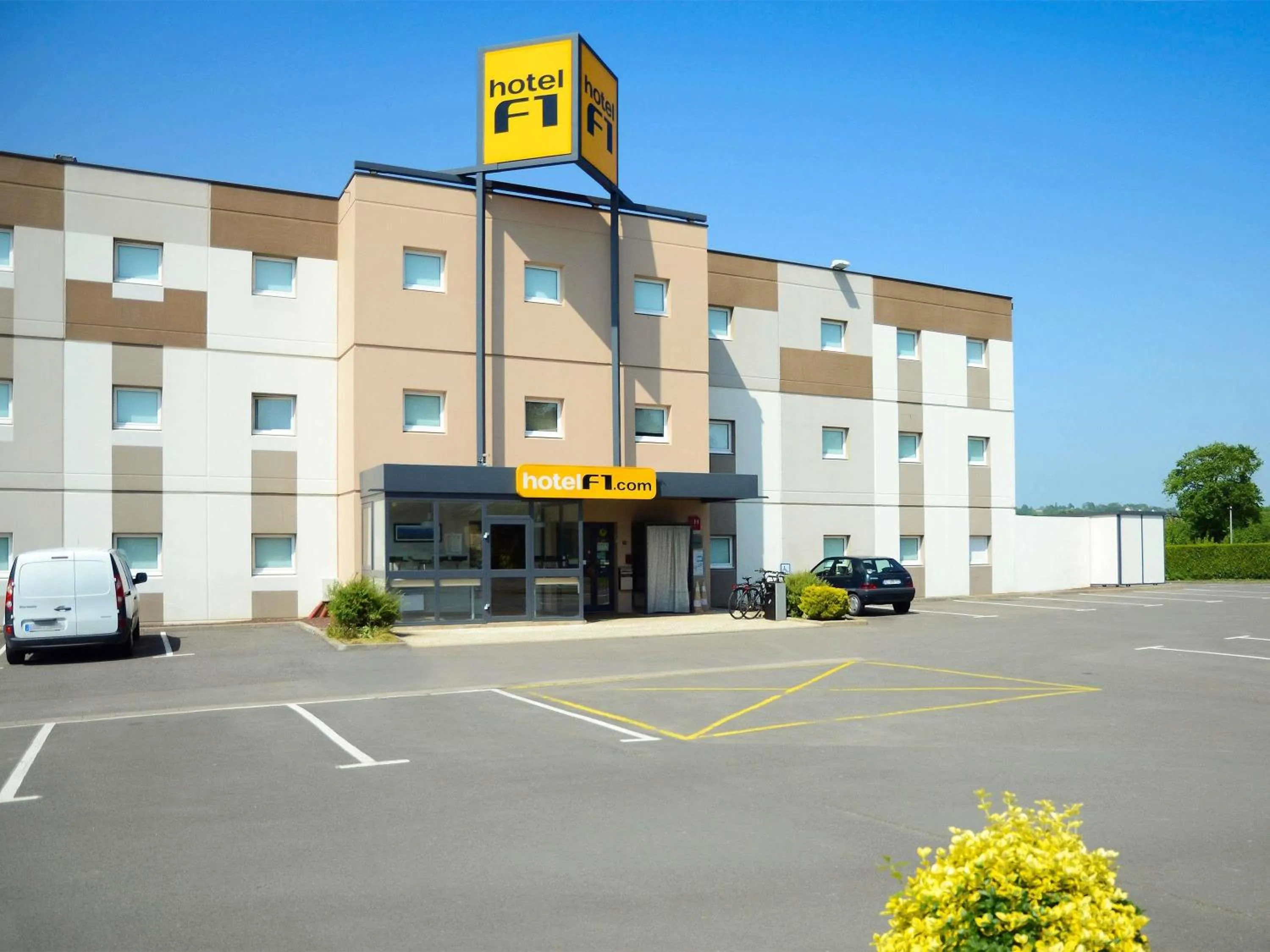 Property building in hotelF1 Avranches Baie Du Mont Saint Michel