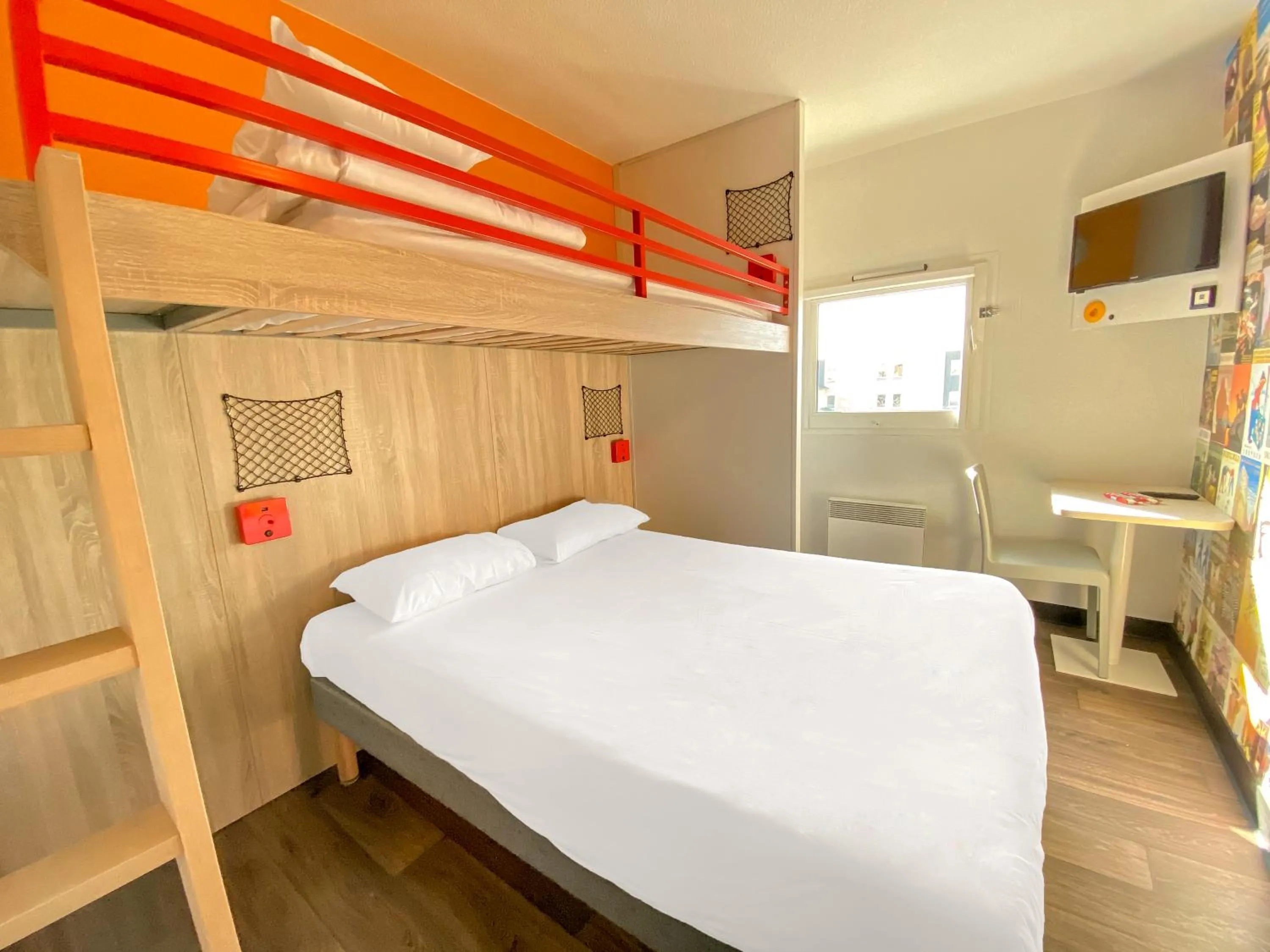 Bed in hotelF1 Avranches Baie Du Mont Saint Michel