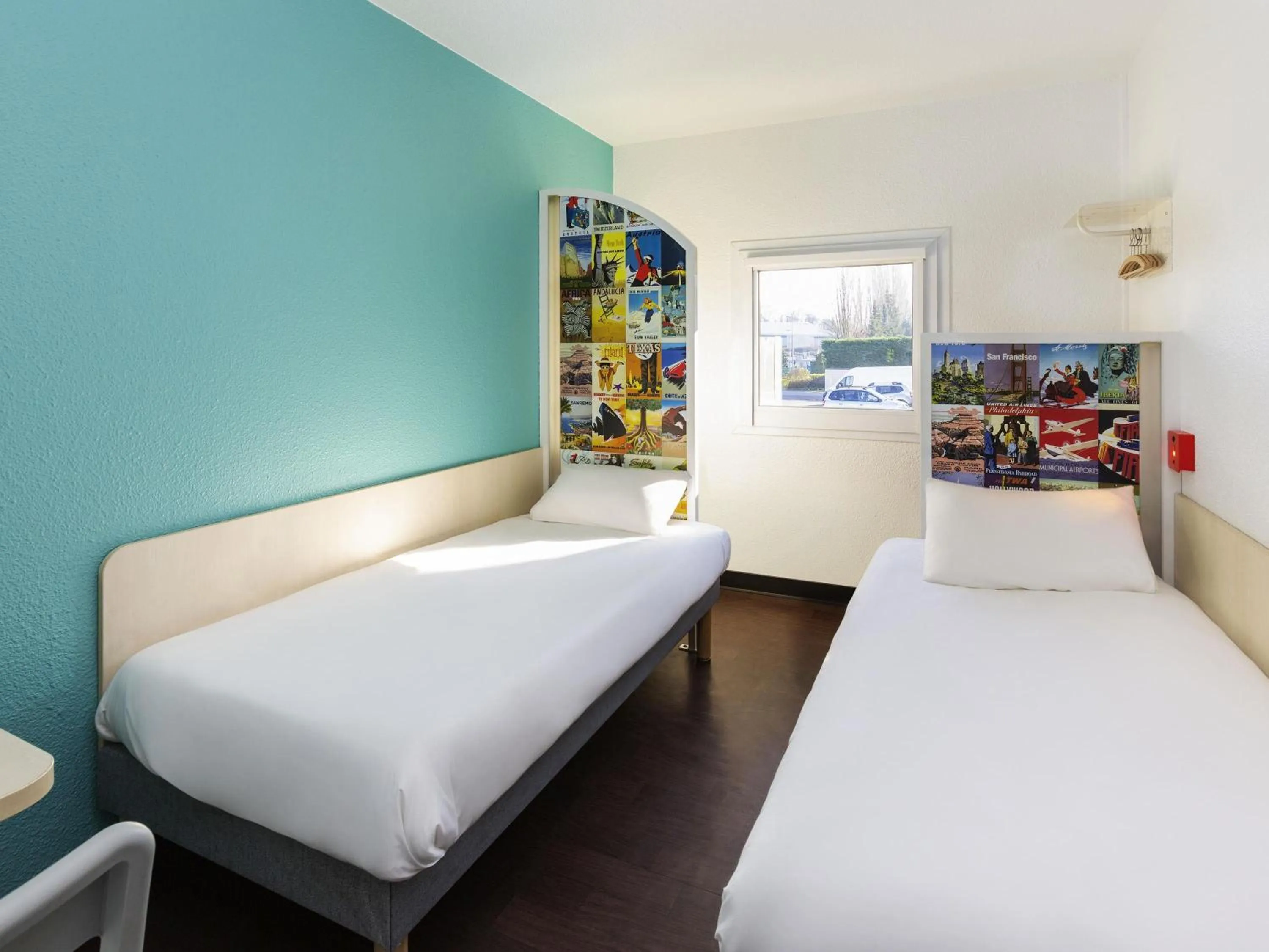 Twin Room with Shared Bathroom in hotelF1 Avranches Baie Du Mont Saint Michel