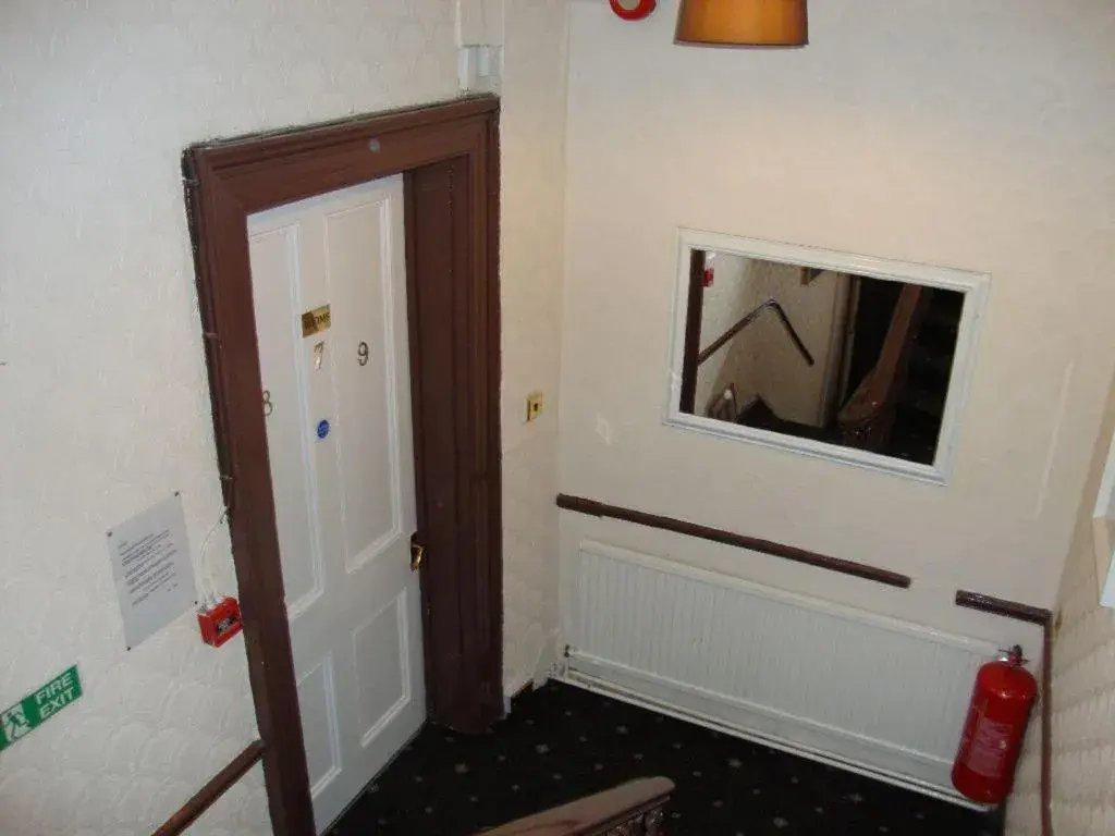 Decorative detail in Tony's House Hotel Decorative detail in Tony's House Hotel