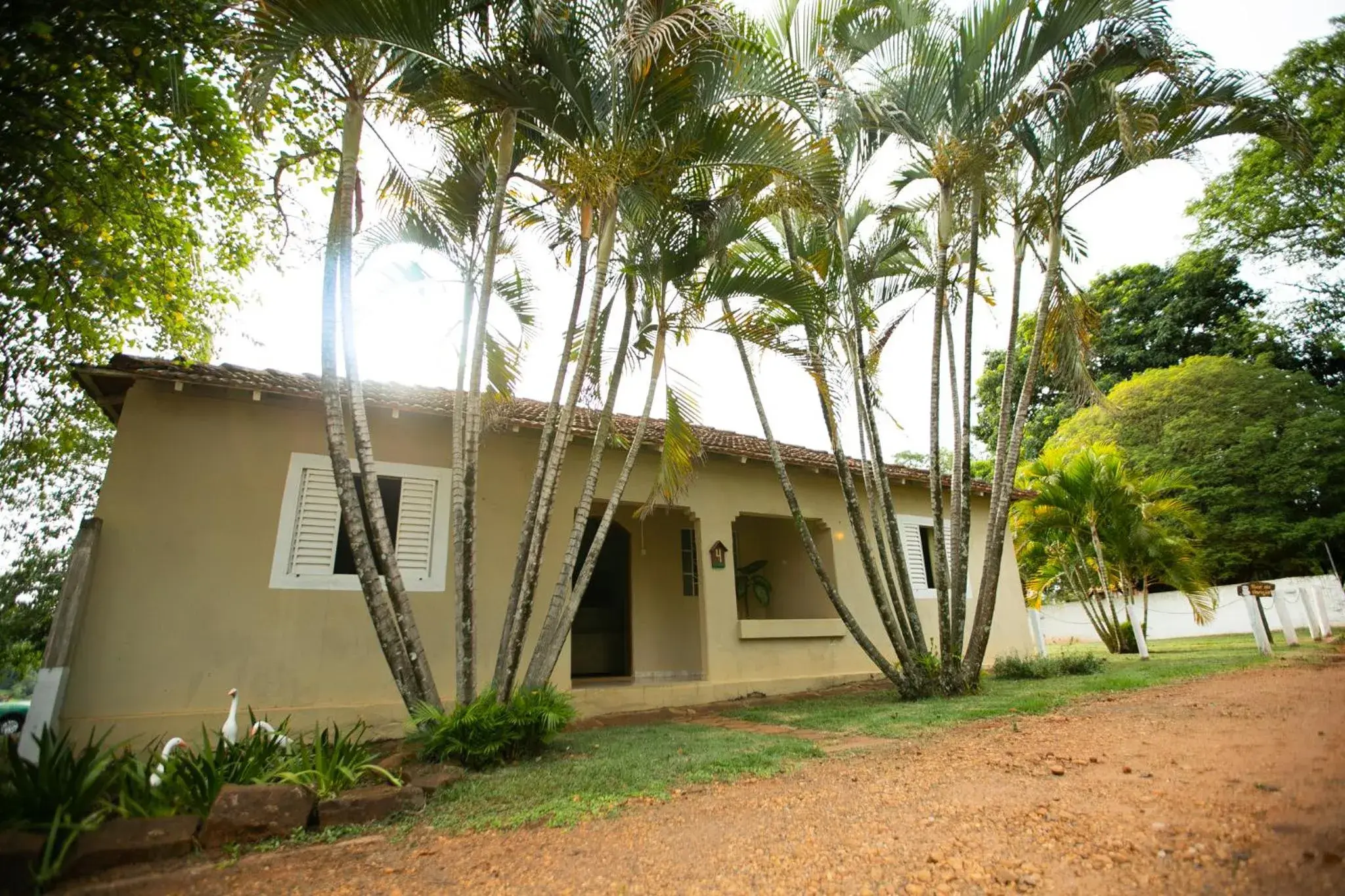 Three-Bedroom House in Vila Jacaré Three-Bedroom House in Vila Jacaré