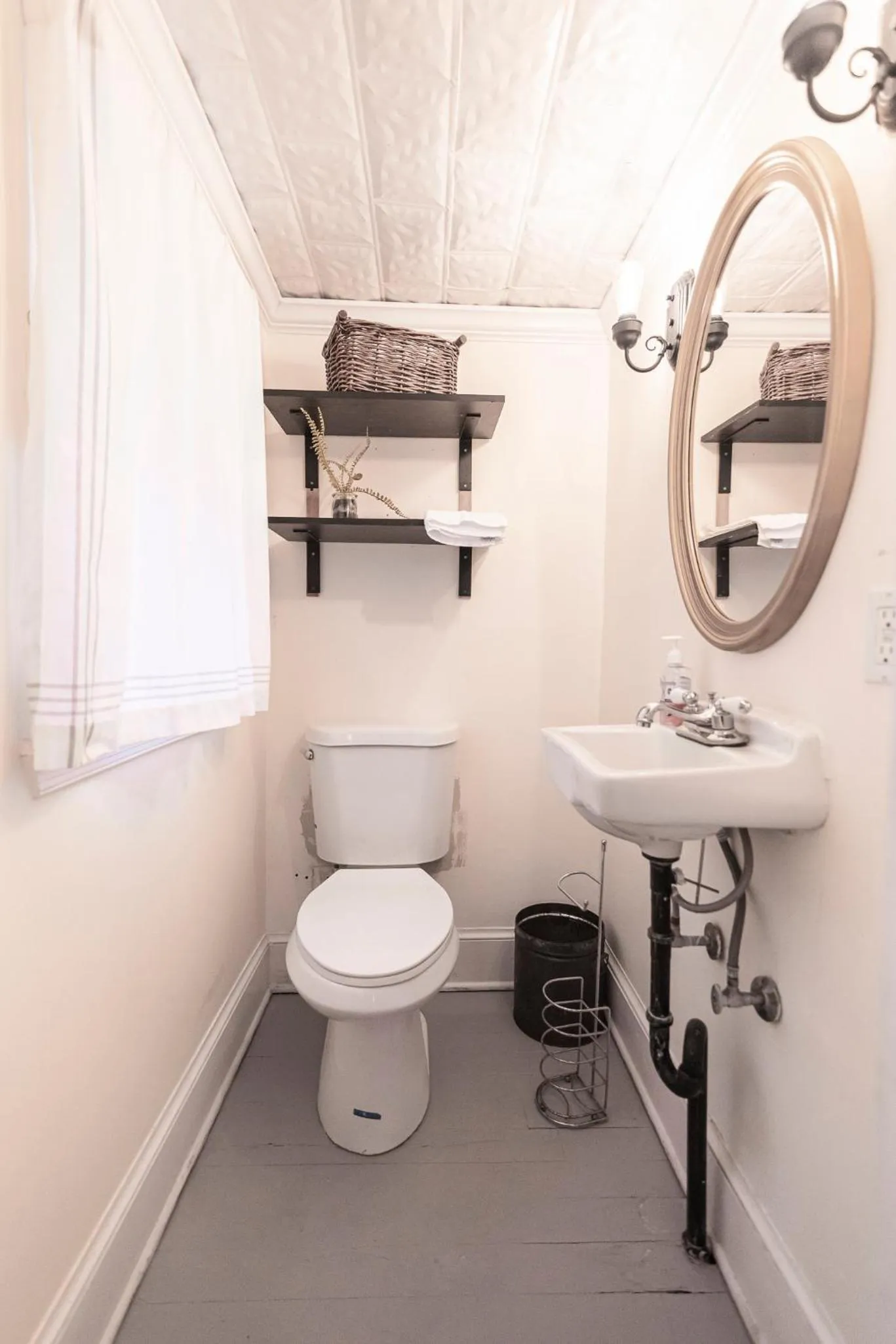 Bathroom in Riley House