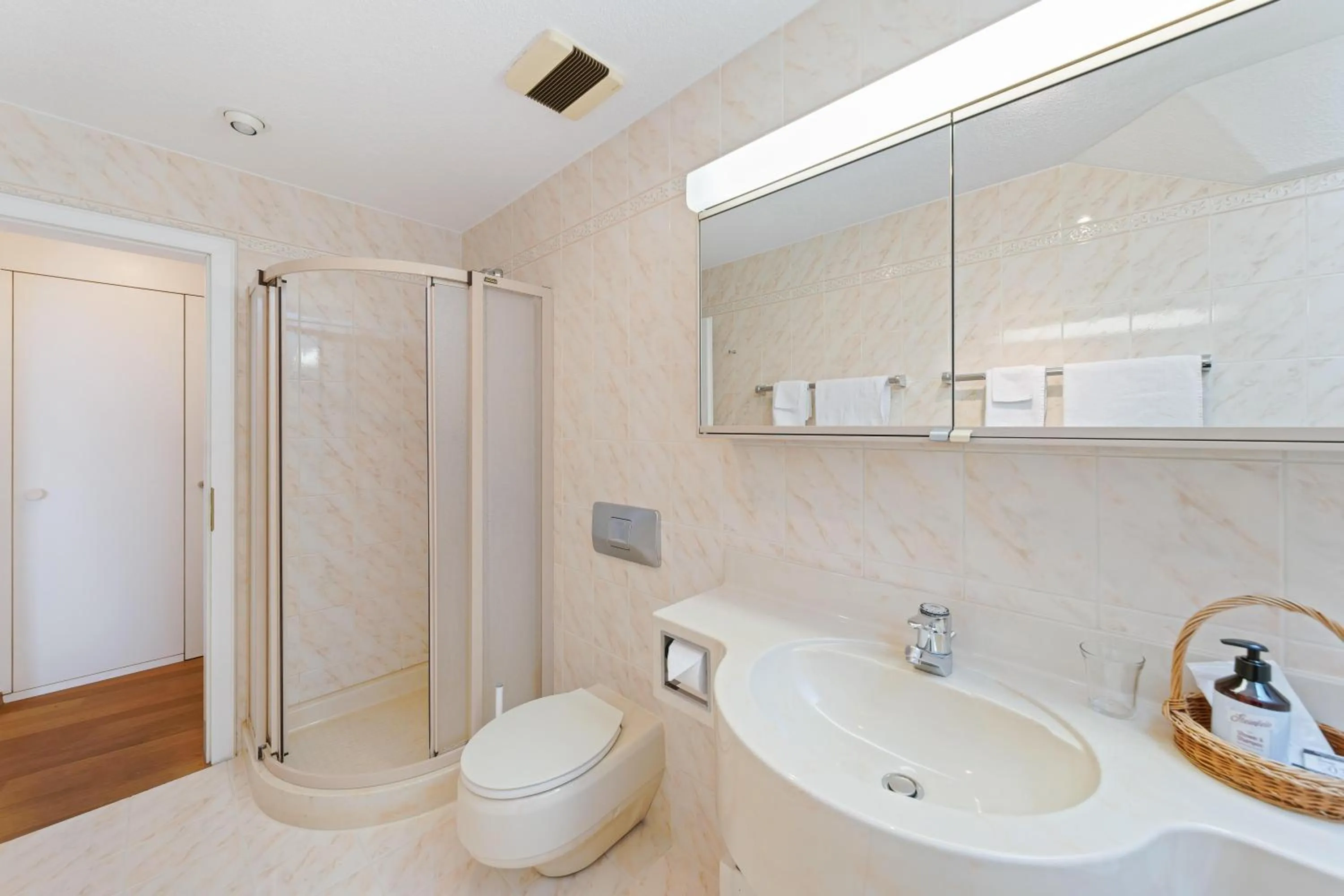 Shower in Hotel Mozart