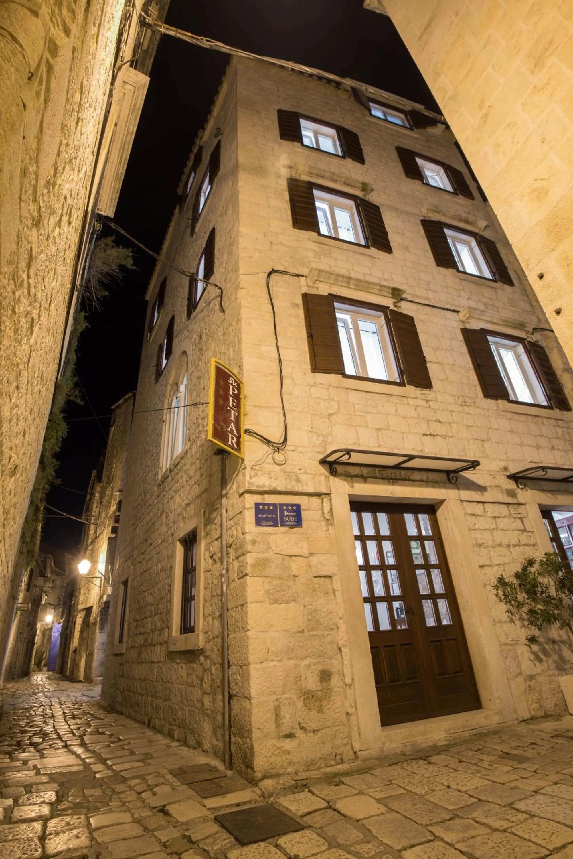 Property building in Villa Sv. Petar