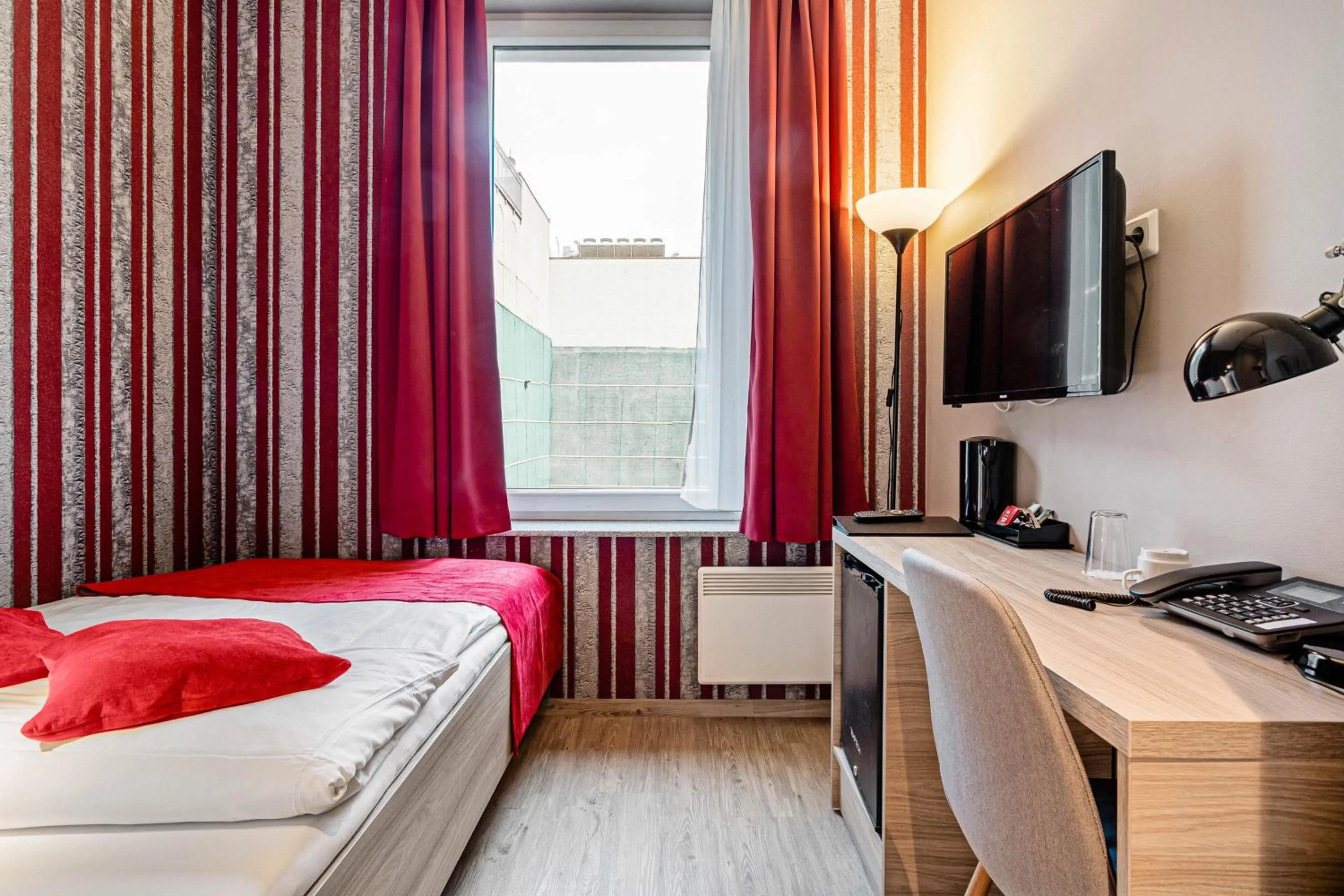 Photo of the whole room in Best Western Plus City Hotel