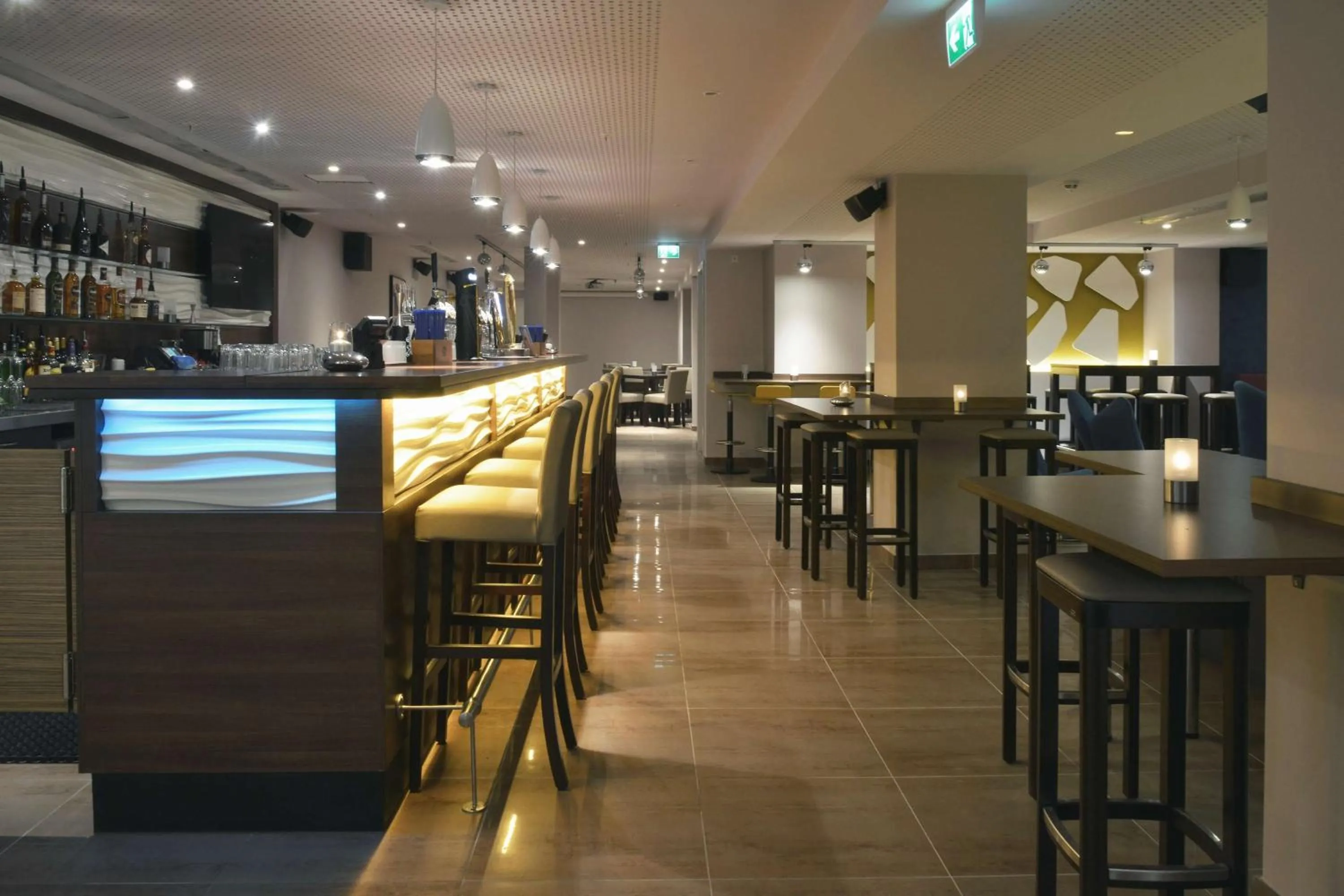 Lounge or bar, Lounge/Bar in Best Western Plus City Hotel