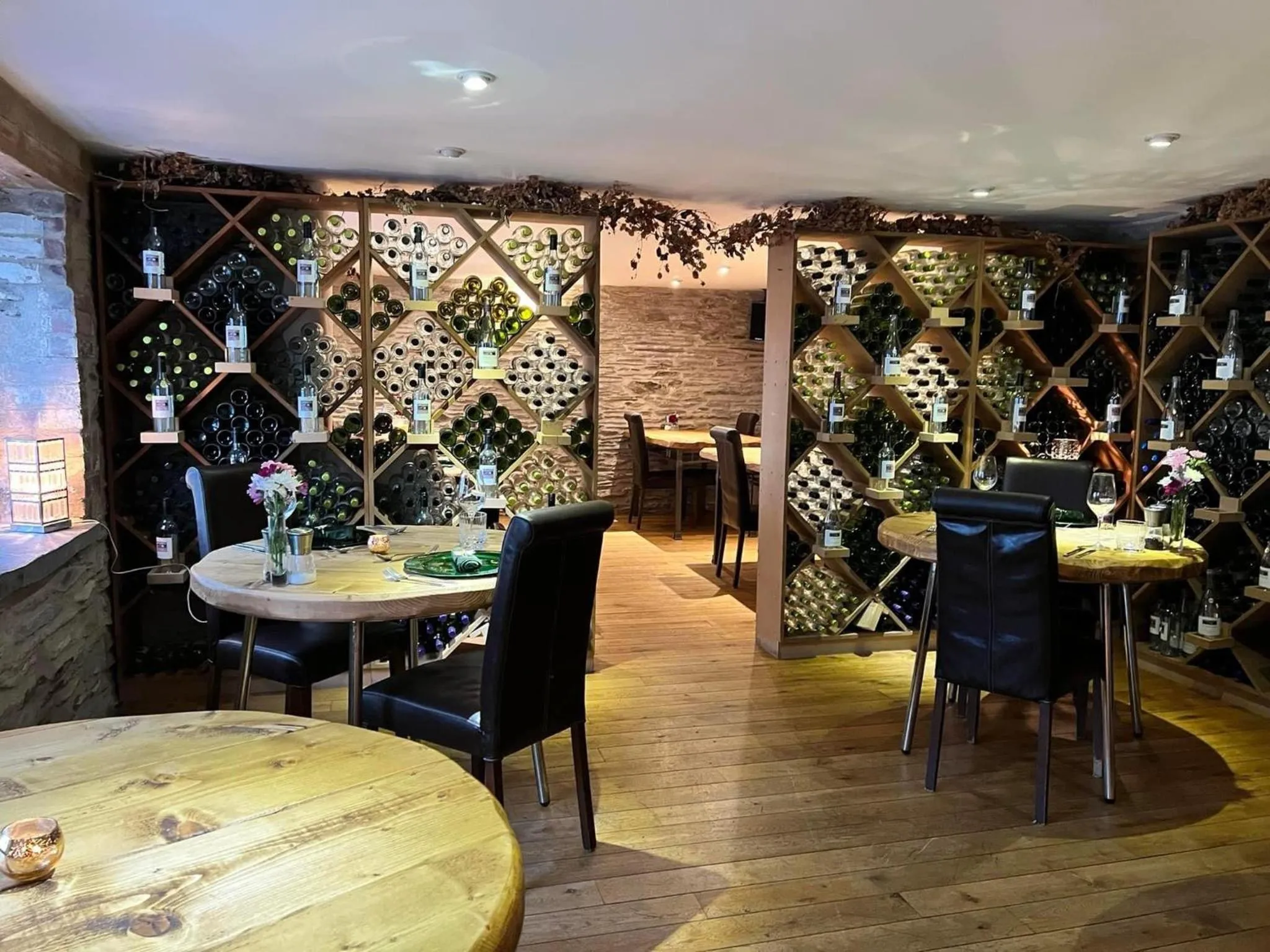 Restaurant/places to eat in Jabajak Vineyard Restaurant & Rooms