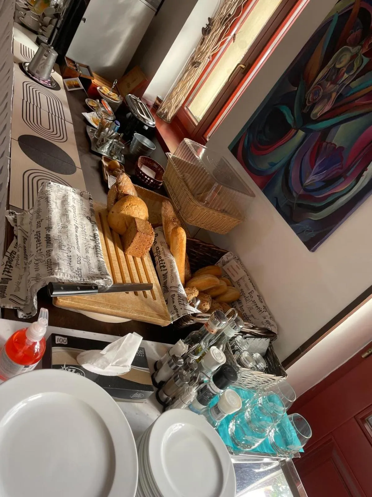 Restaurant/places to eat in Hotel Peklo