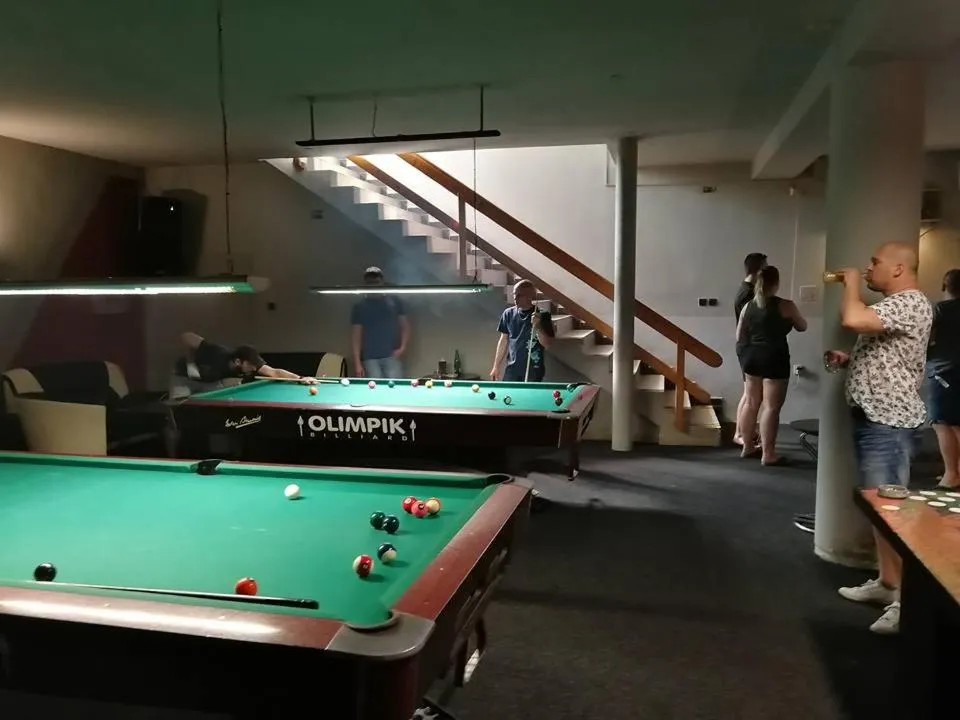 Billiard in Hotel Peklo