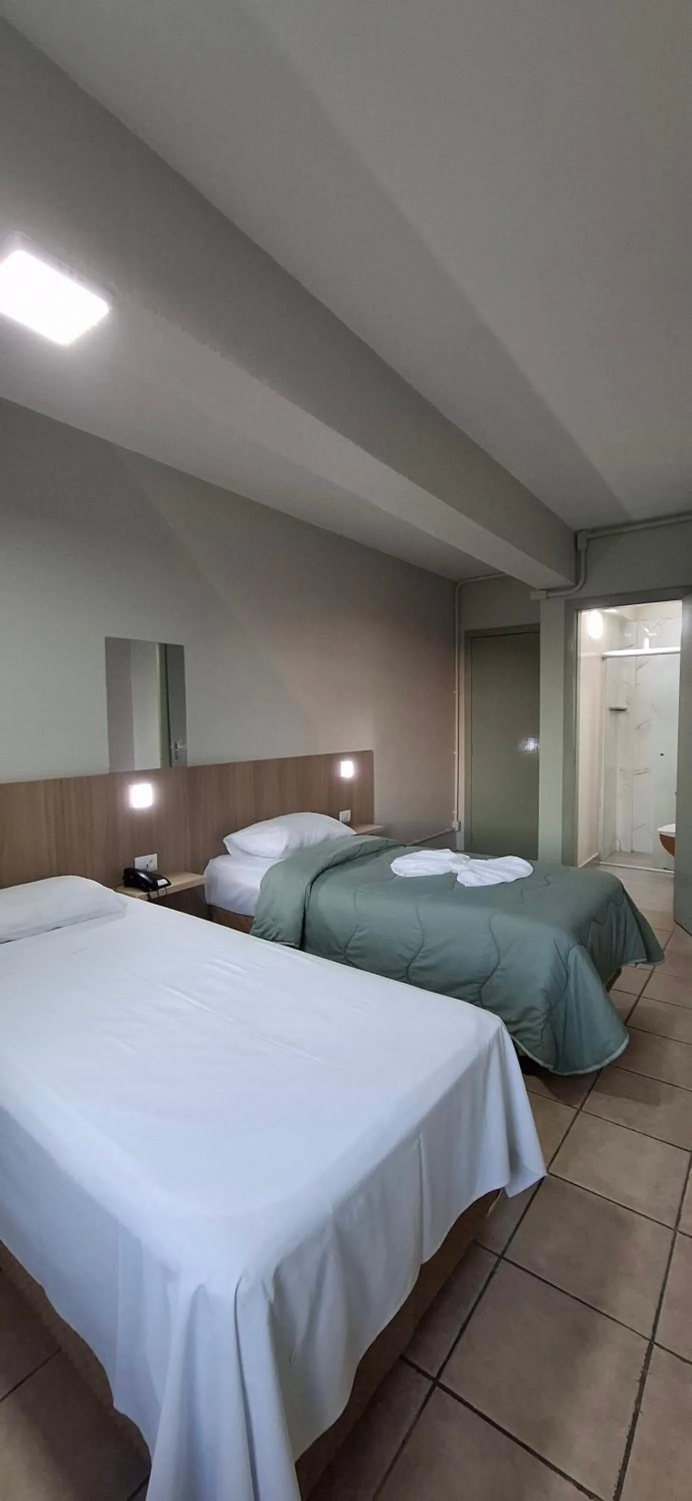 Hotel Romanville