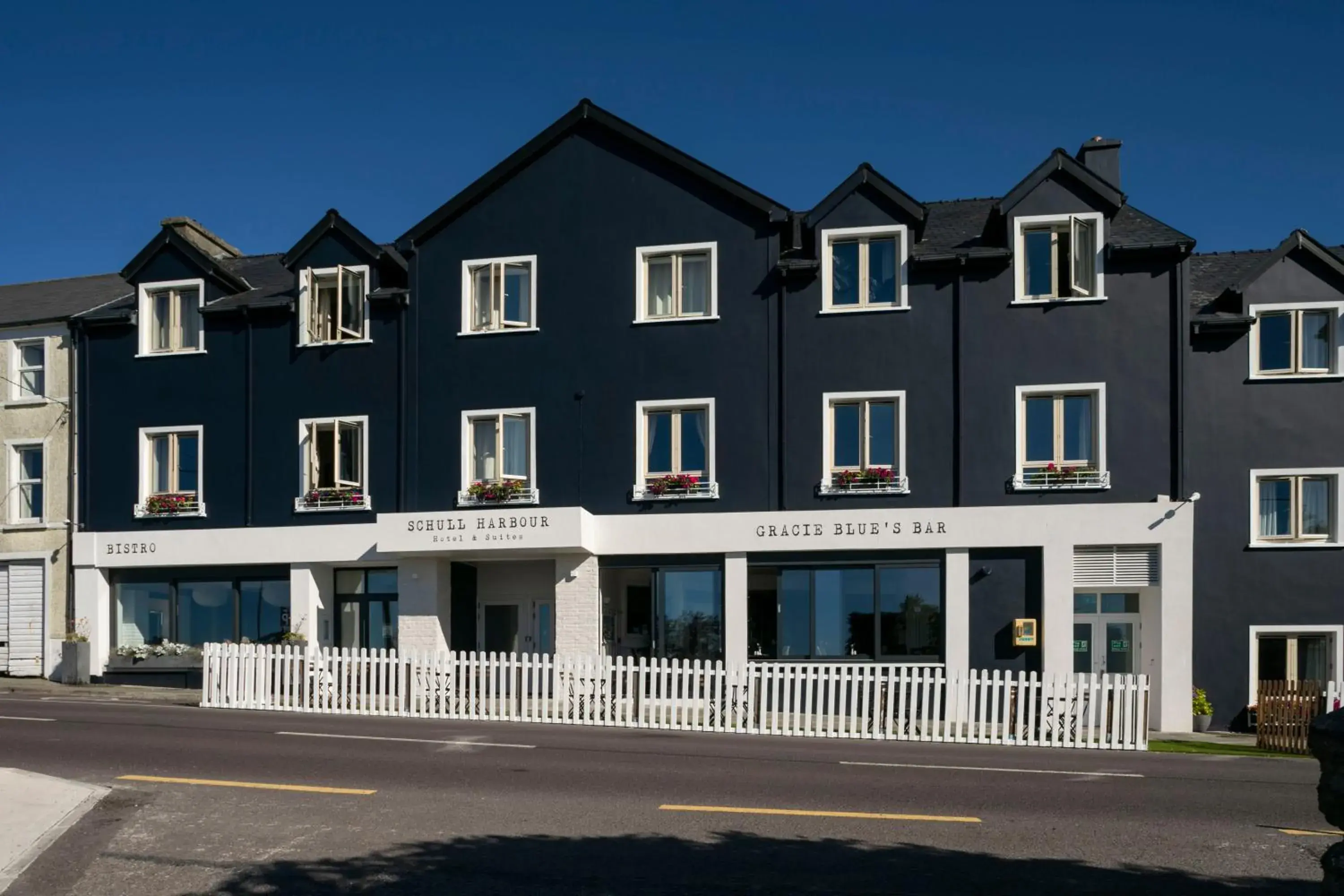 Property building in Schull Harbour Hotel & Leisure Centre Property building in Schull Harbour Hotel & Leisure Centre