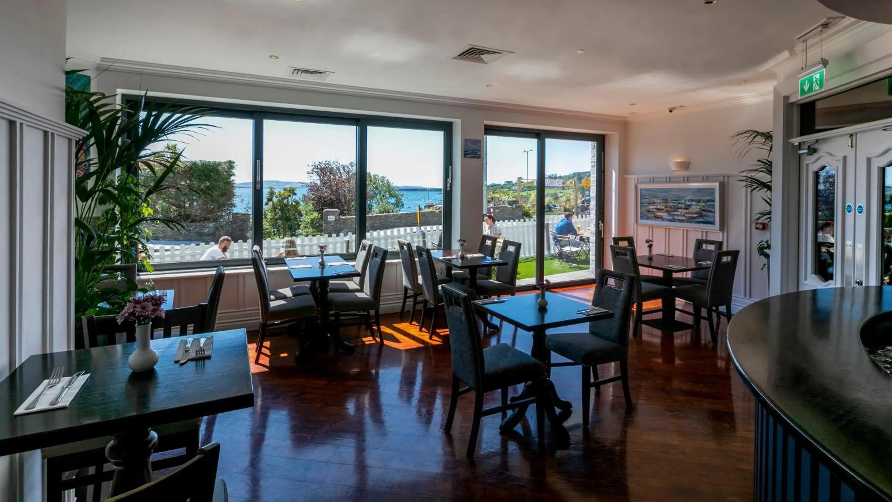 Restaurant/places to eat in Schull Harbour Hotel & Leisure Centre Restaurant/places to eat in Schull Harbour Hotel & Leisure Centre