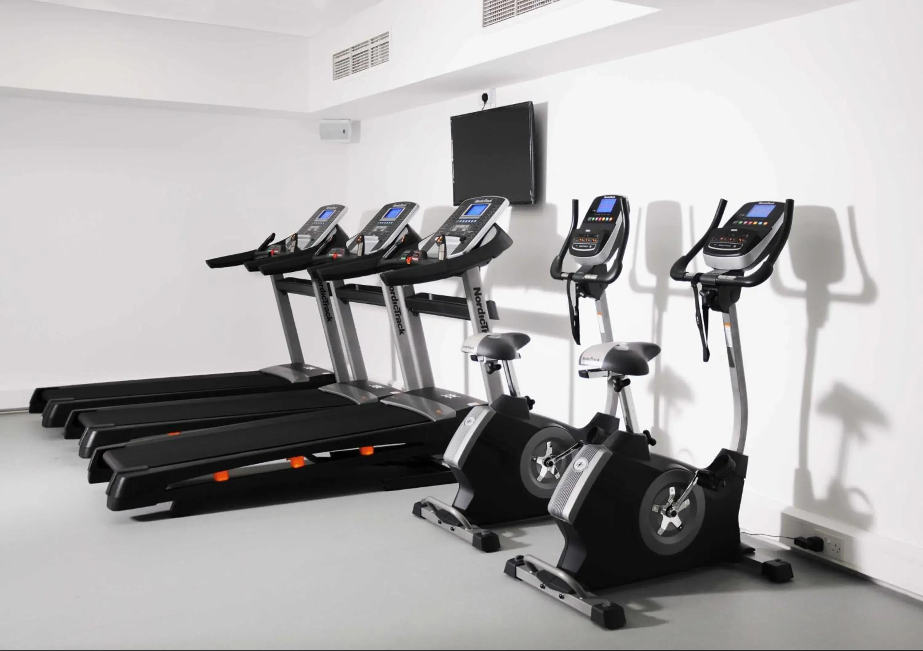 Fitness centre/facilities in Schull Harbour Hotel & Leisure Centre Fitness centre/facilities in Schull Harbour Hotel & Leisure Centre