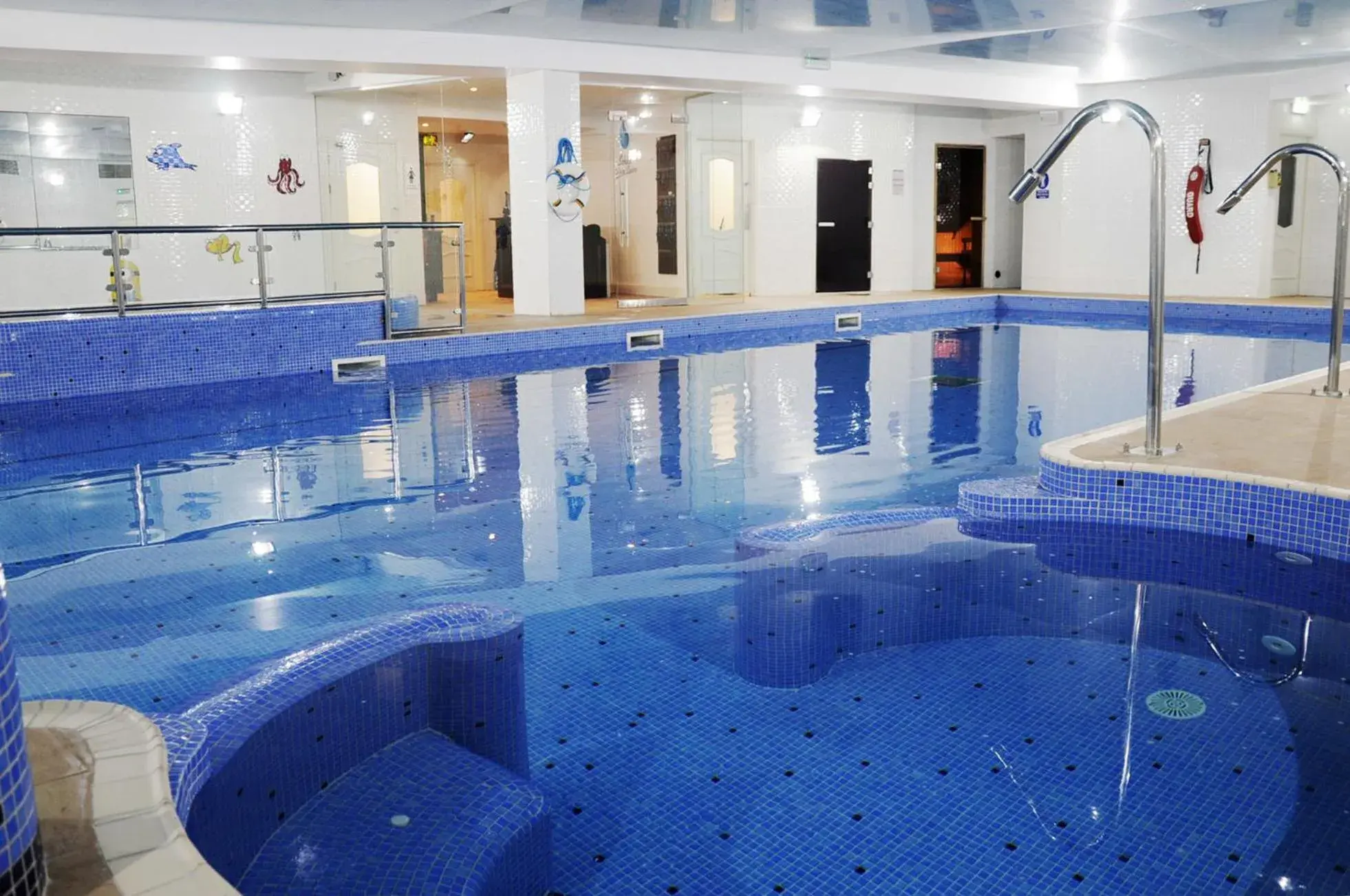 Swimming pool in Schull Harbour Hotel & Leisure Centre Swimming pool in Schull Harbour Hotel & Leisure Centre
