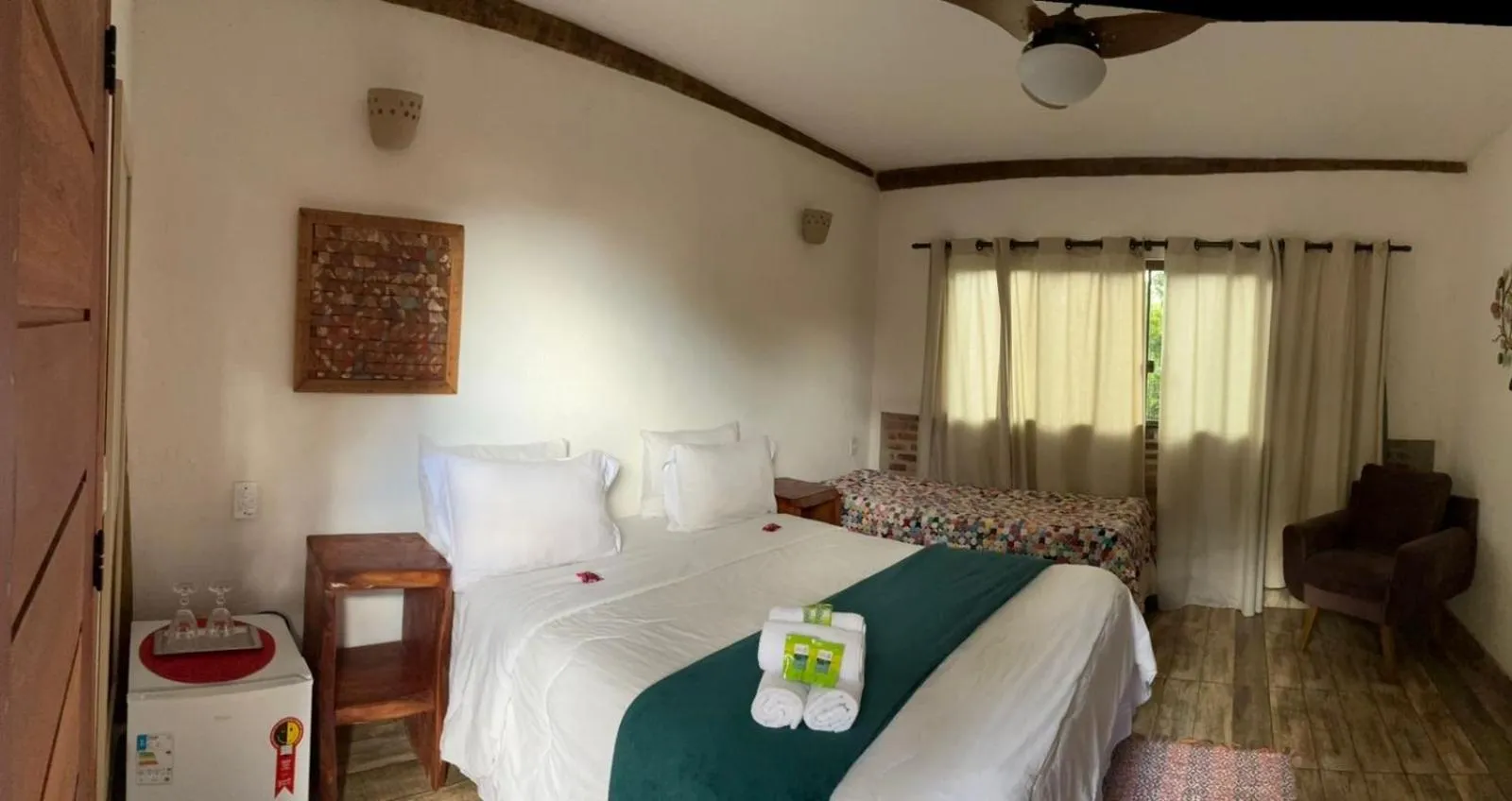 Bed in A Mi Manera Pousada , cerveja própria e Bistrô !