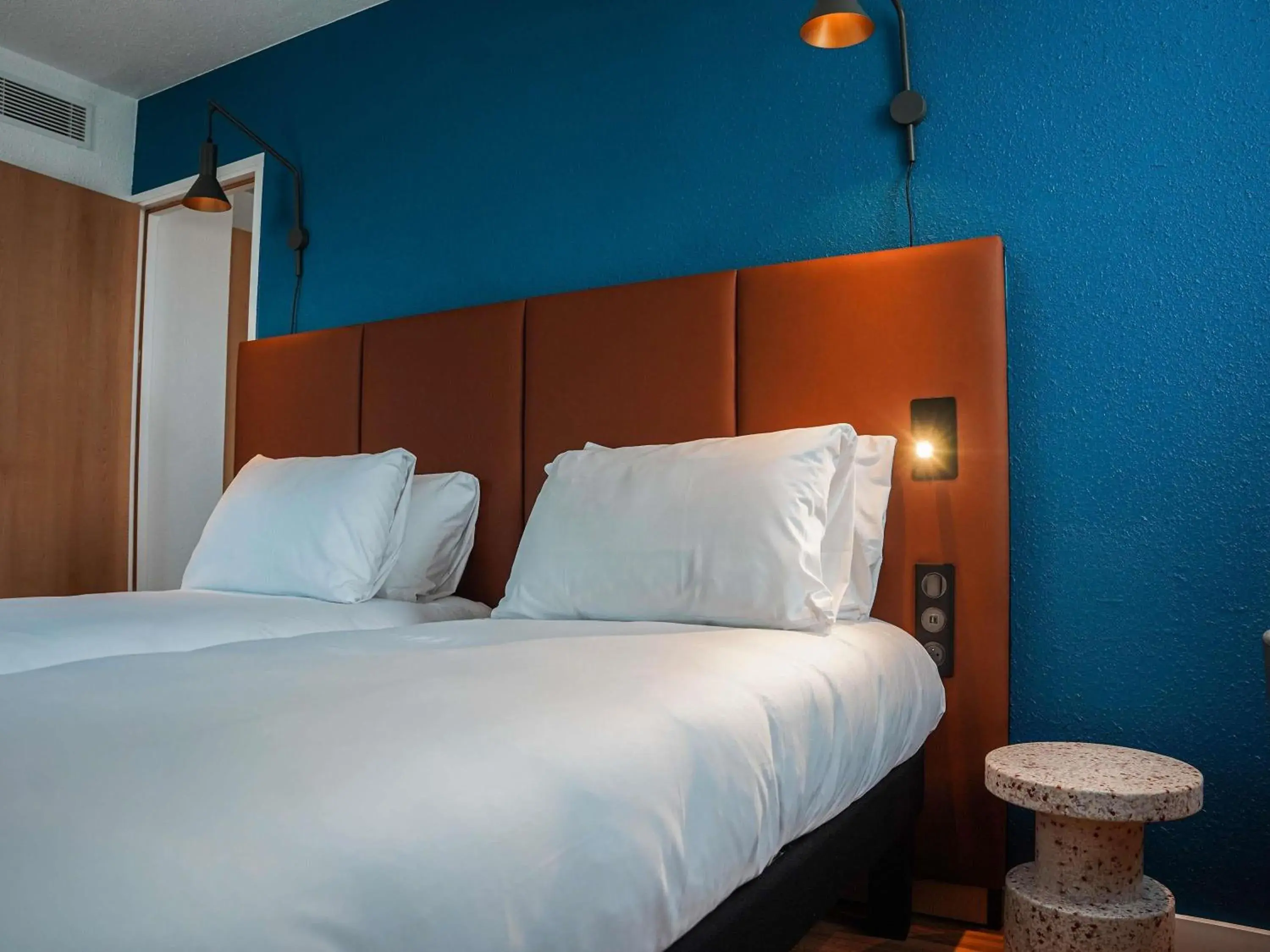 Bedroom, Bed in ibis Bayeux Port En Bessin Bedroom, Bed in ibis Bayeux Port En Bessin