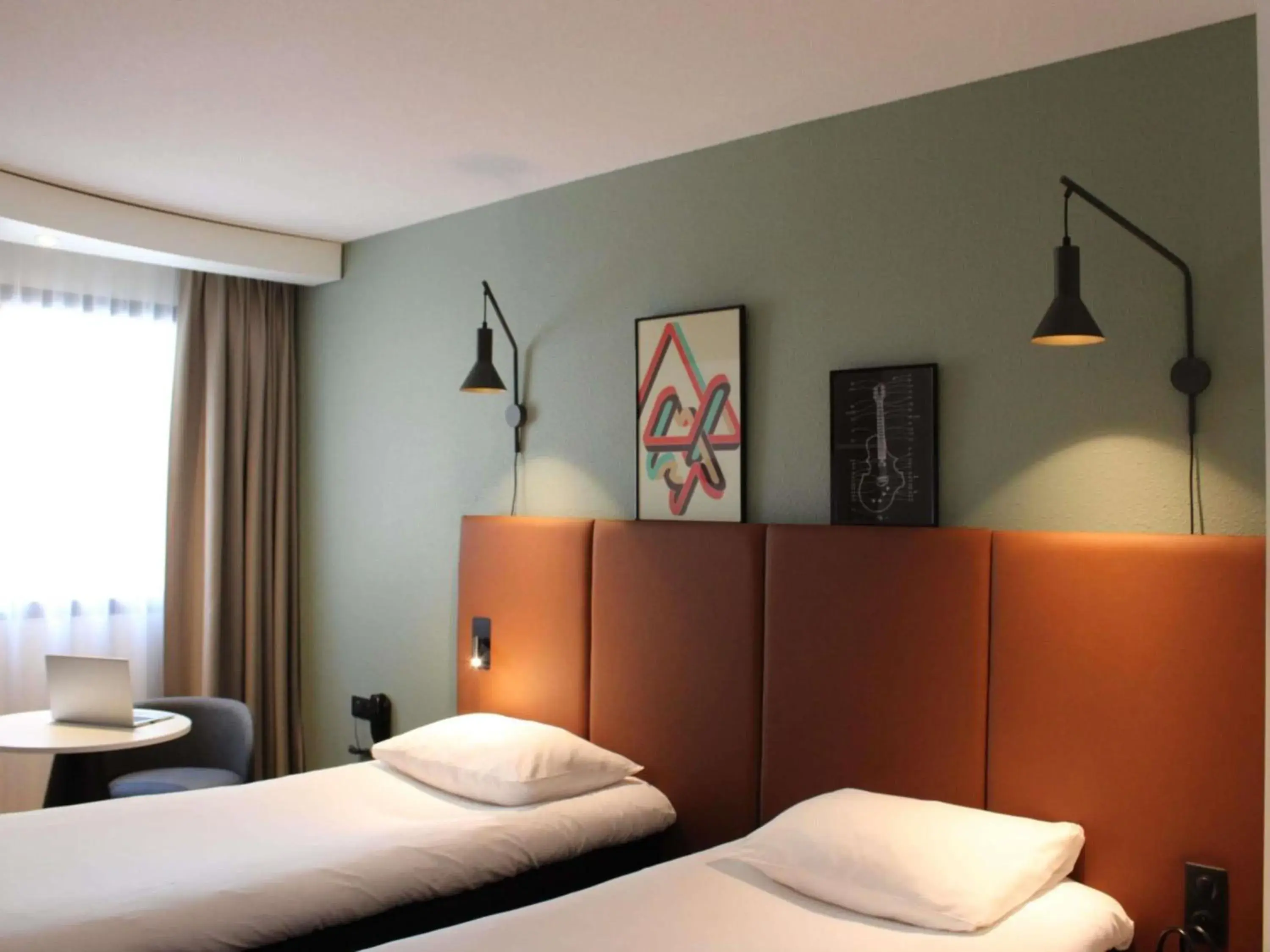 Bedroom, Bed in ibis Bayeux Port En Bessin Bedroom, Bed in ibis Bayeux Port En Bessin