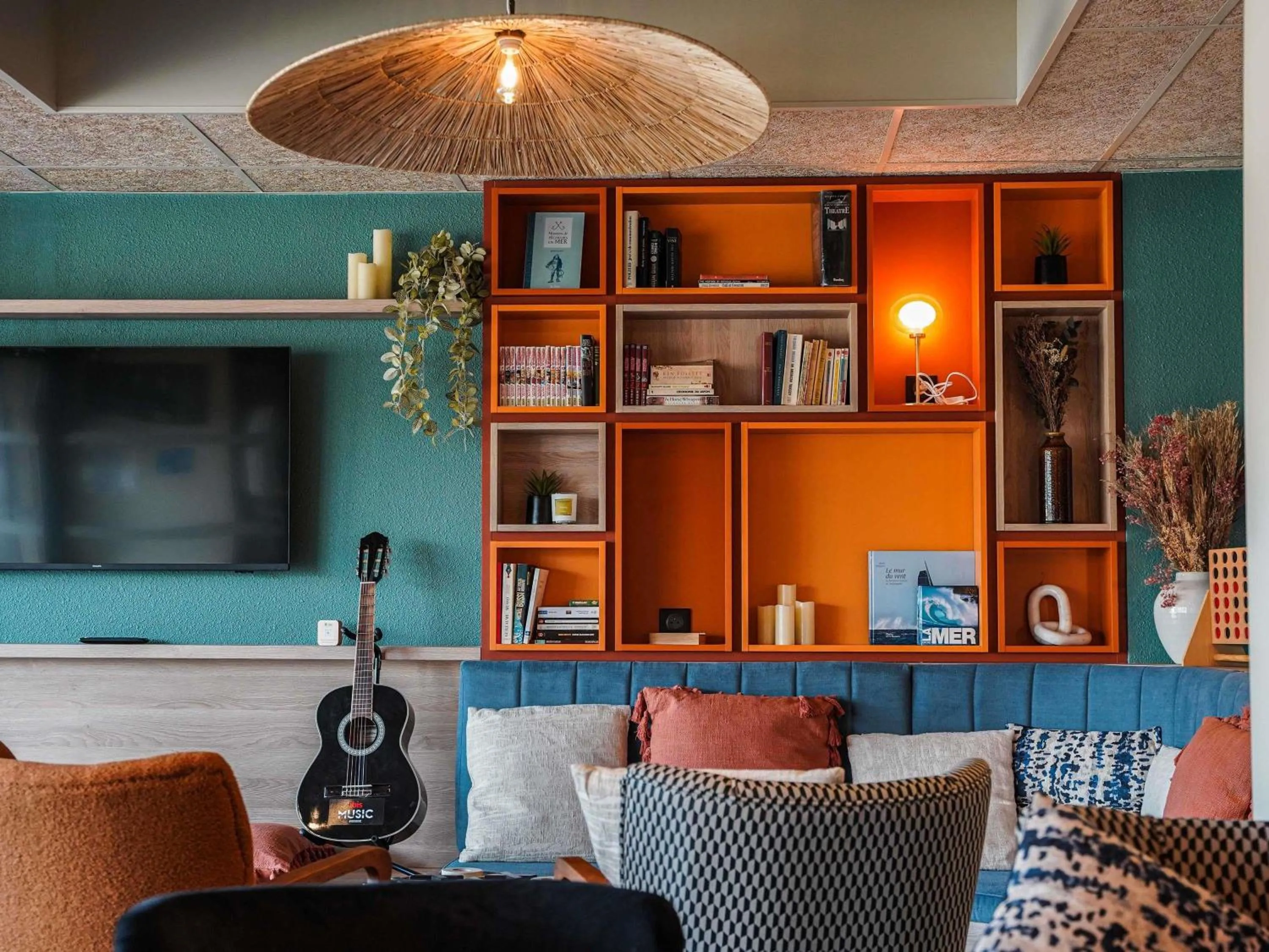 Property building in ibis Bayeux Port En Bessin