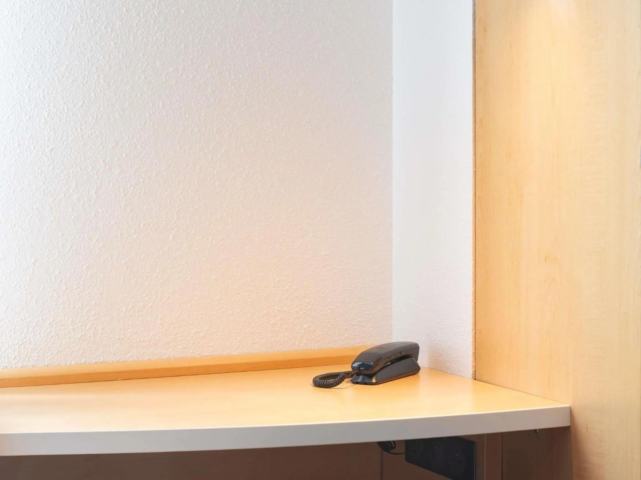 Bedroom in ibis Bayeux Port En Bessin