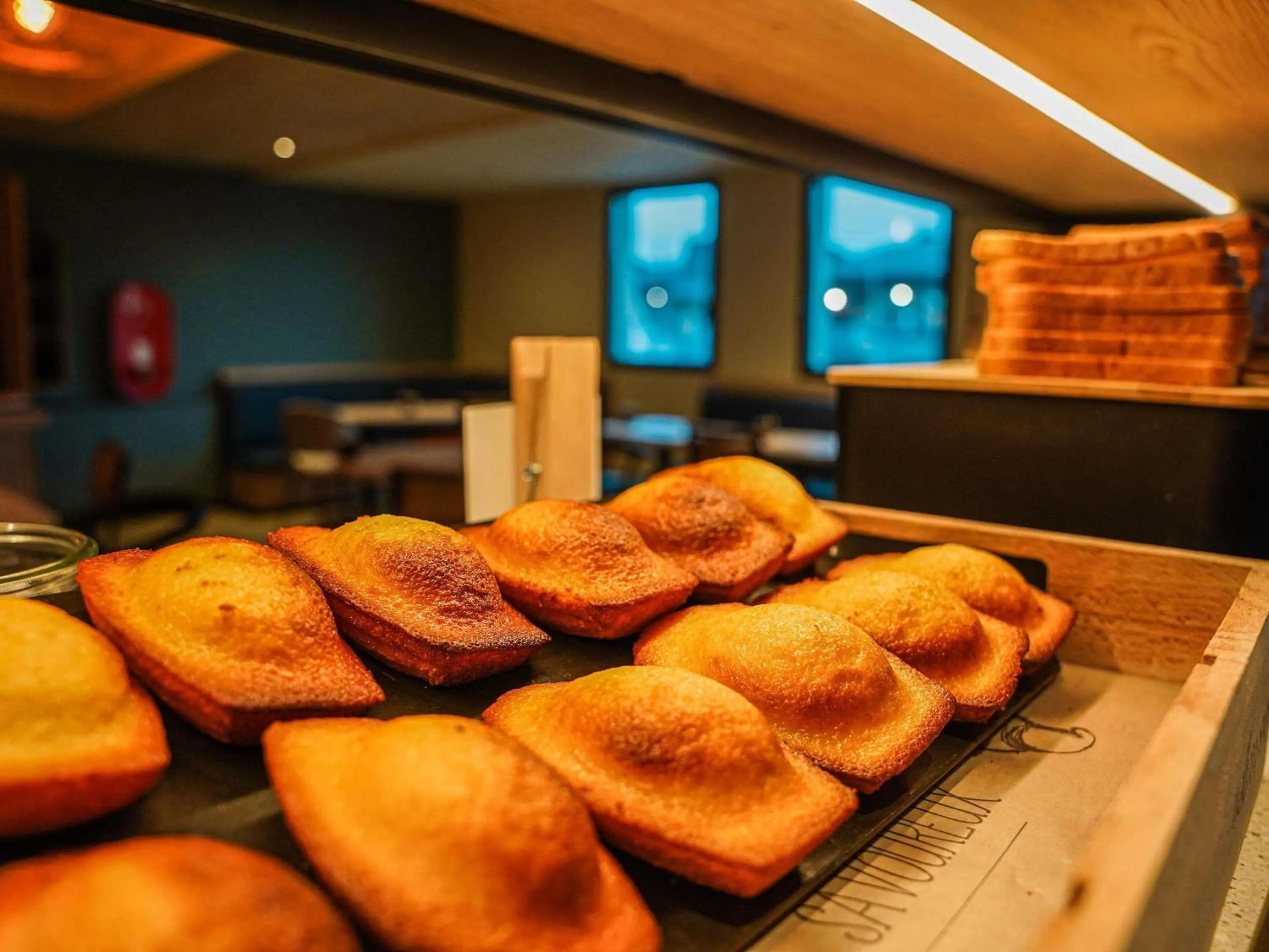 Breakfast in ibis Bayeux Port En Bessin