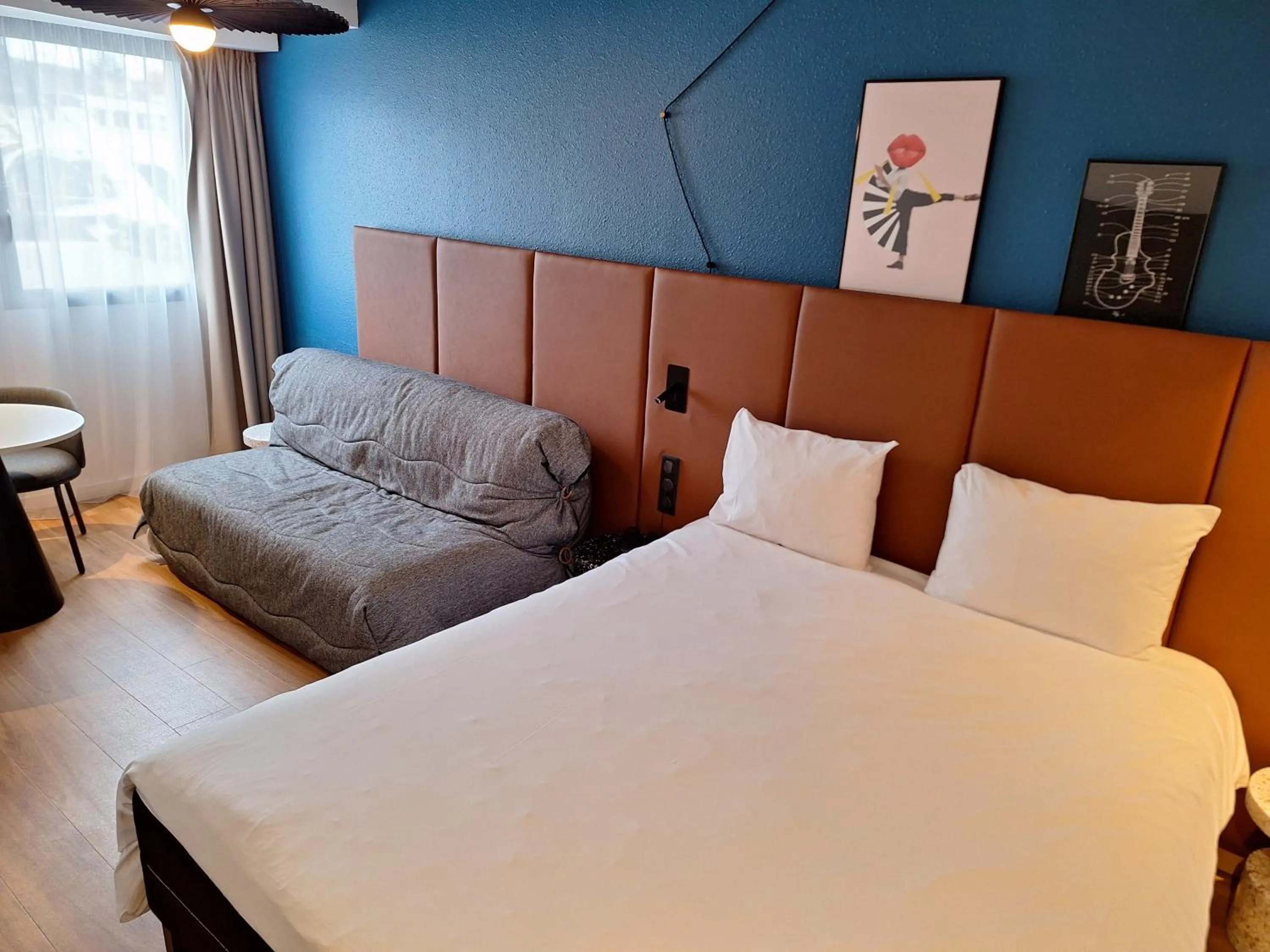 Bedroom, Bed in ibis Bayeux Port En Bessin