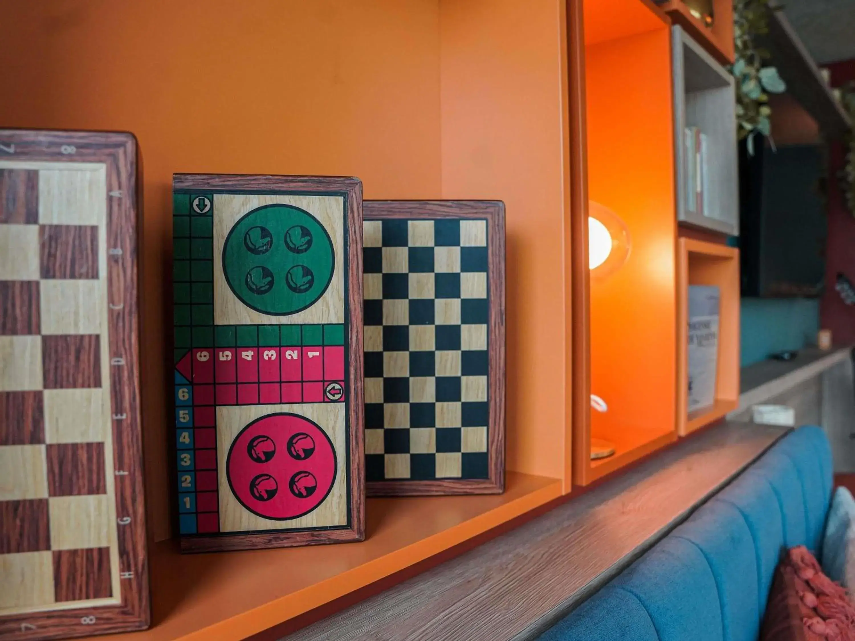 Lounge or bar in ibis Bayeux Port En Bessin Lounge or bar in ibis Bayeux Port En Bessin