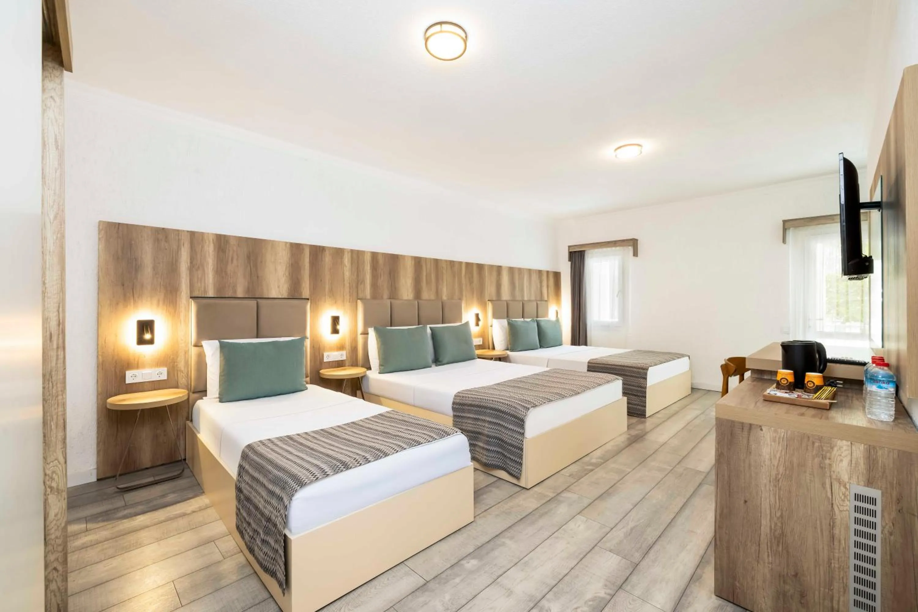 Photo of the whole room, Bed in Costa Maya Bodrum