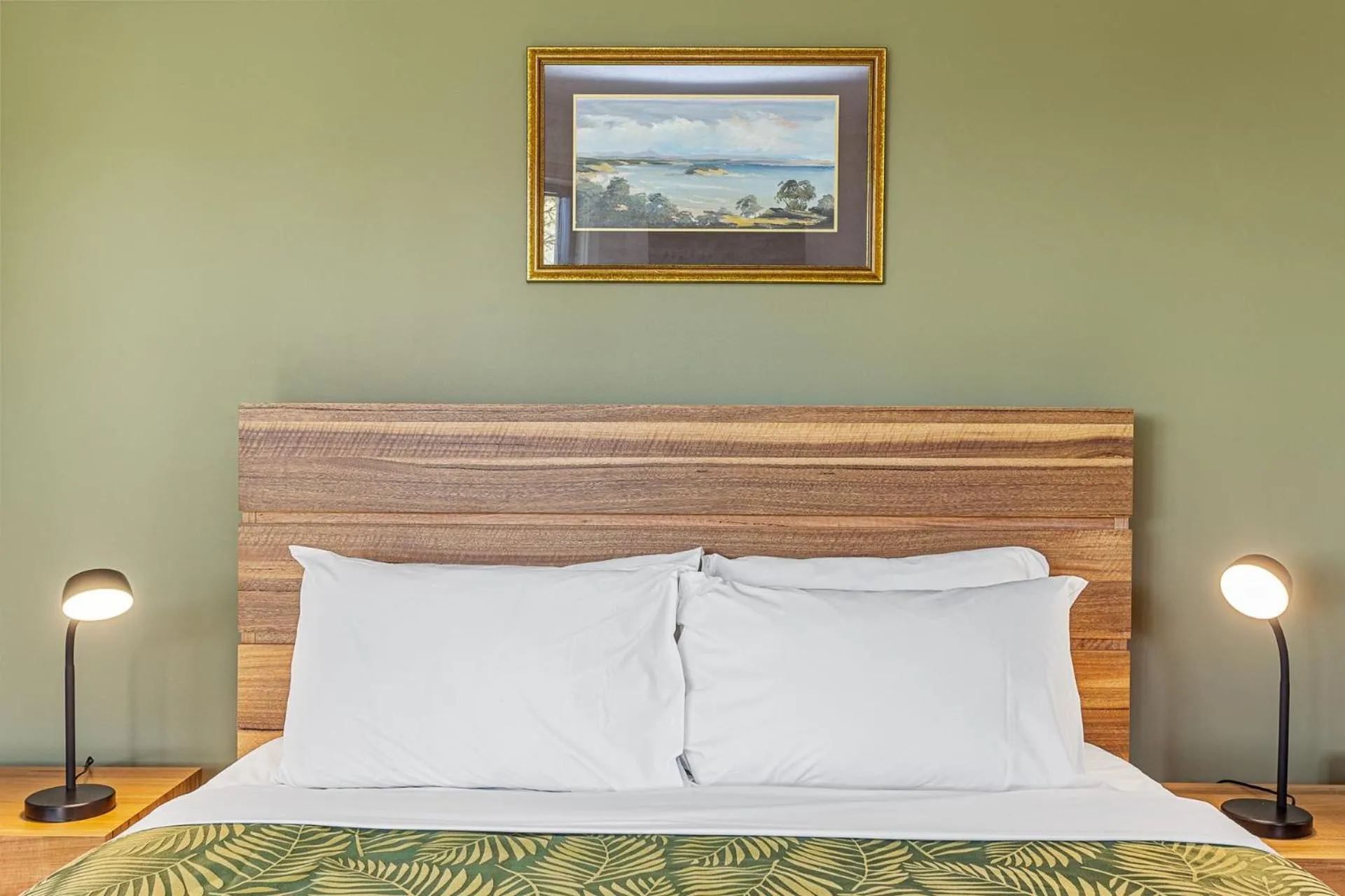 Bed in Achillies - Apollo Bay Beach House