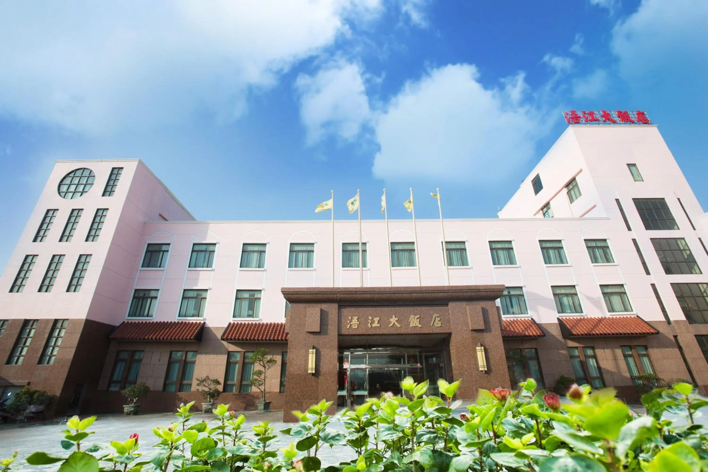 Property building in Hotel River Kinmen