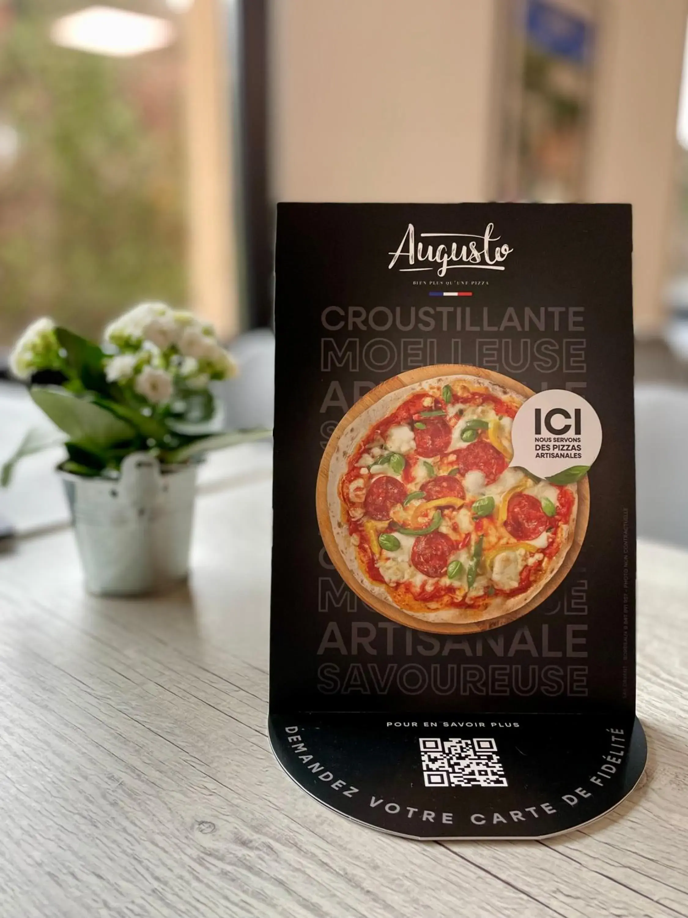 Lounge or bar in Kyriad Epernay Lounge or bar in Kyriad Epernay