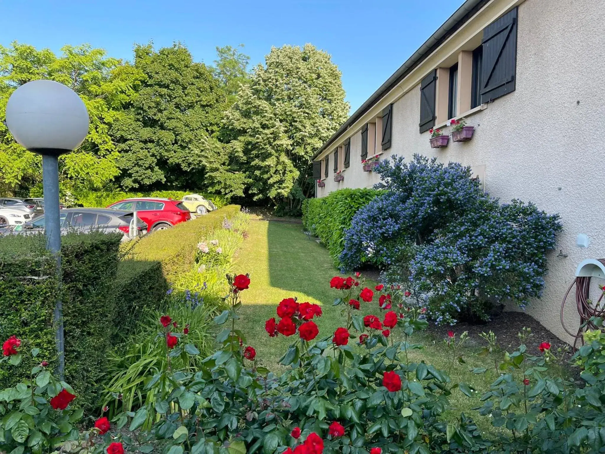 Property building in Kyriad Epernay Property building in Kyriad Epernay