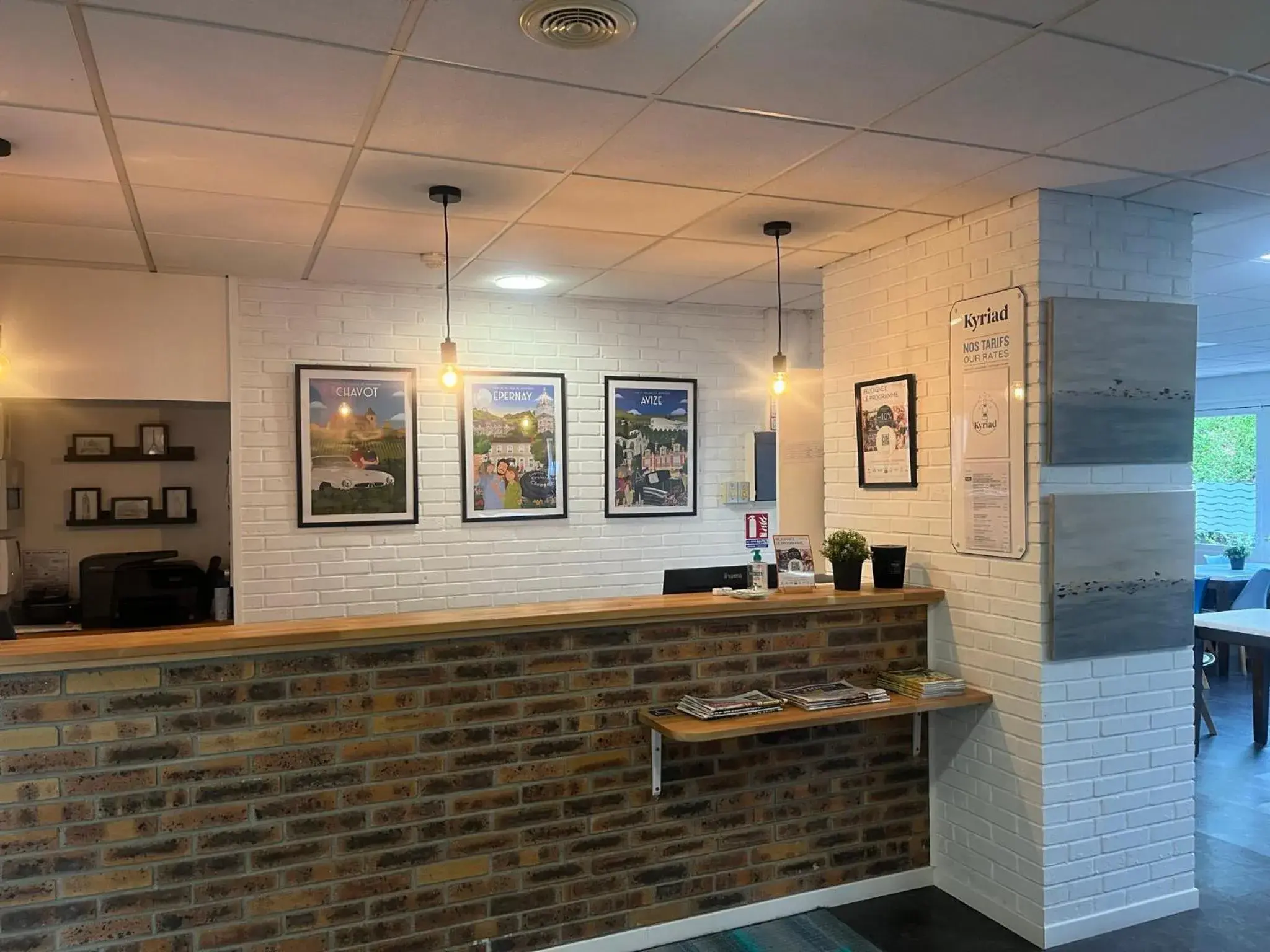 Lobby or reception in Kyriad Epernay Lobby or reception in Kyriad Epernay