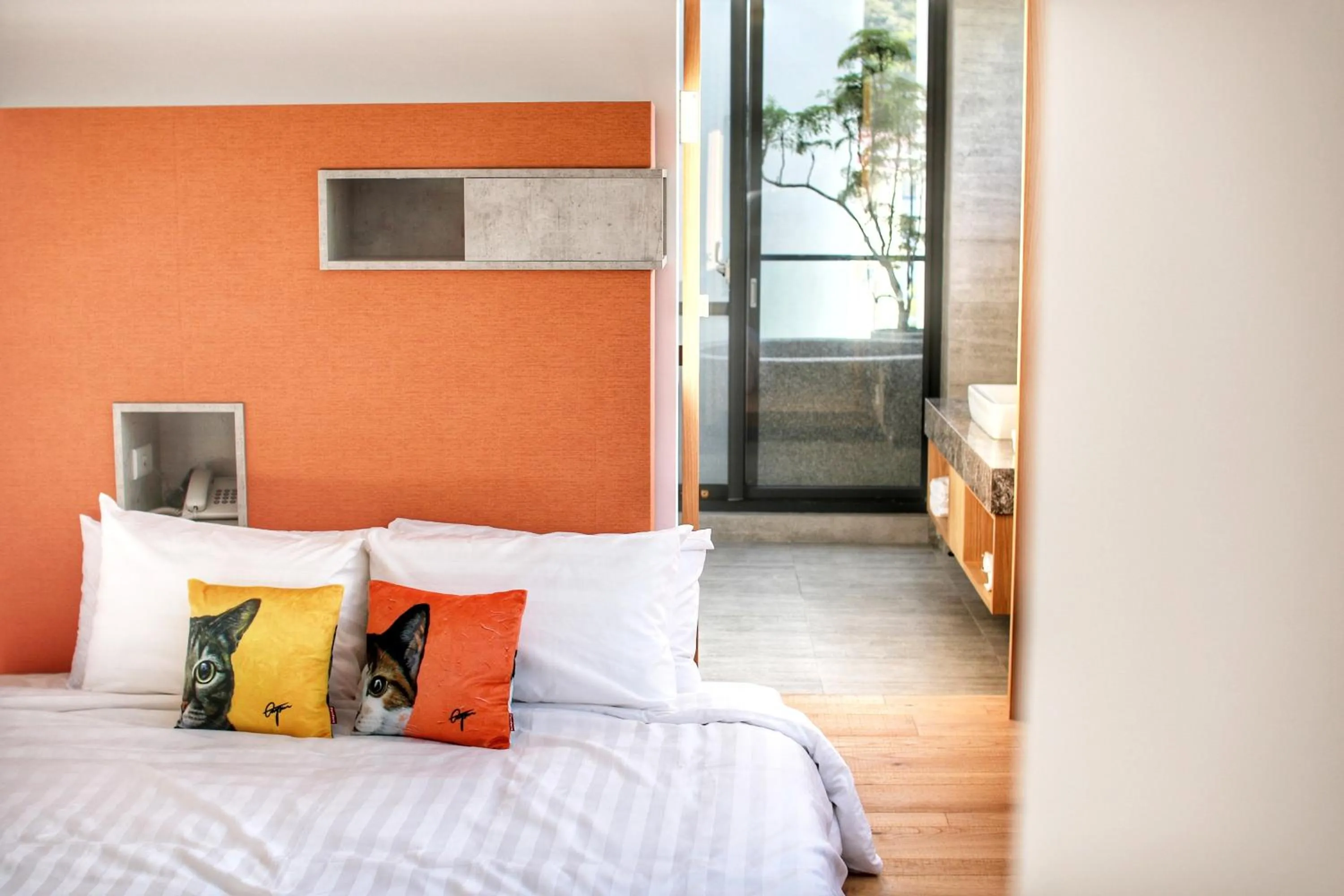 Toilet, Bed in Doris Home