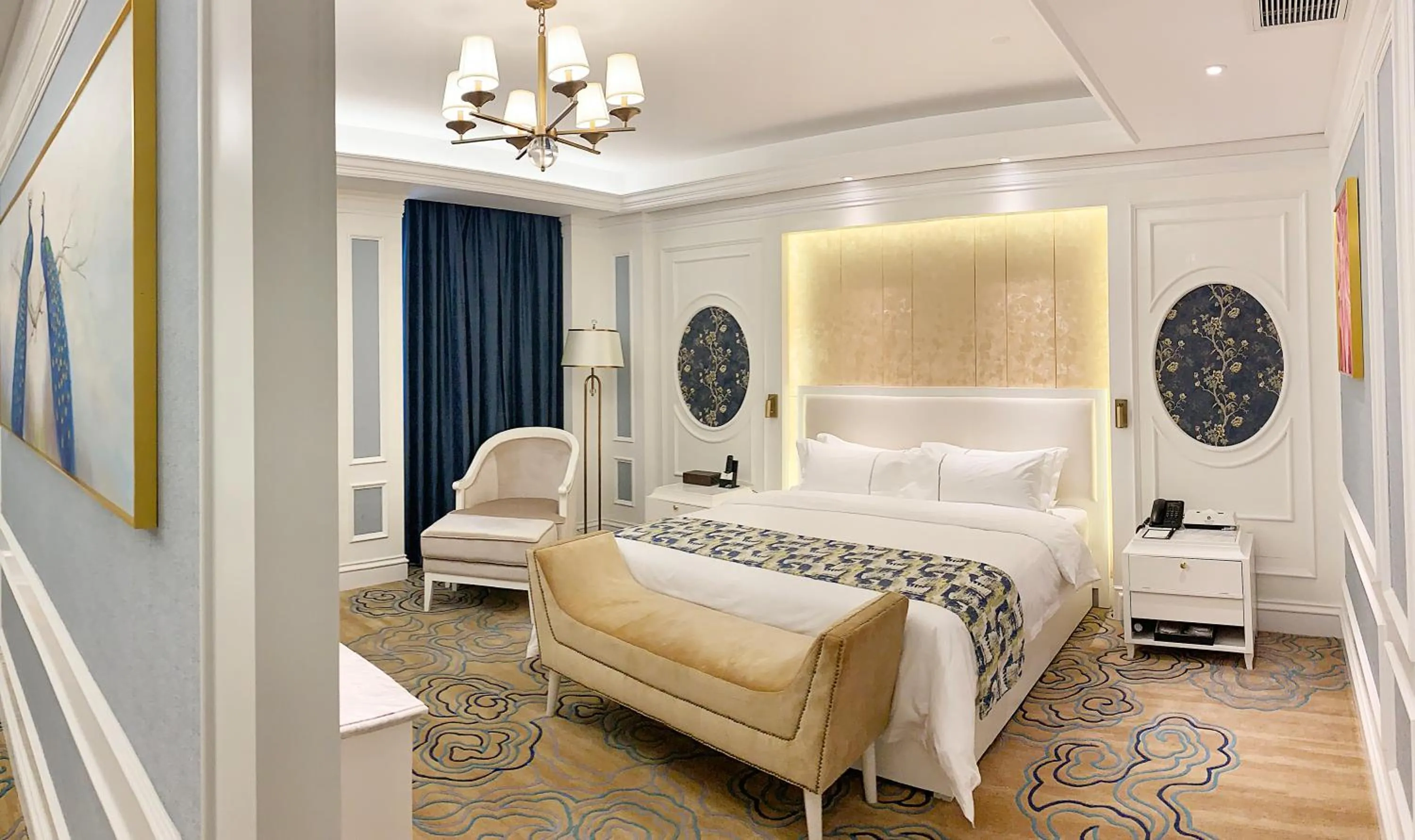Premier Suite in New Junyue International Hotel