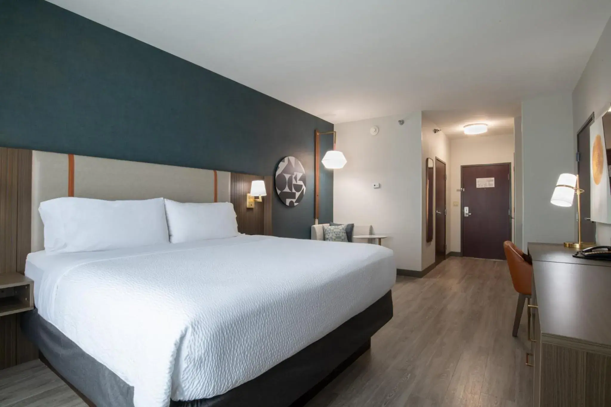 Double Room - Mobility Access with Roll-in Shower in Holiday Inn Oklahoma City Airport by IHG Double Room - Mobility Access with Roll-in Shower in Holiday Inn Oklahoma City Airport by IHG