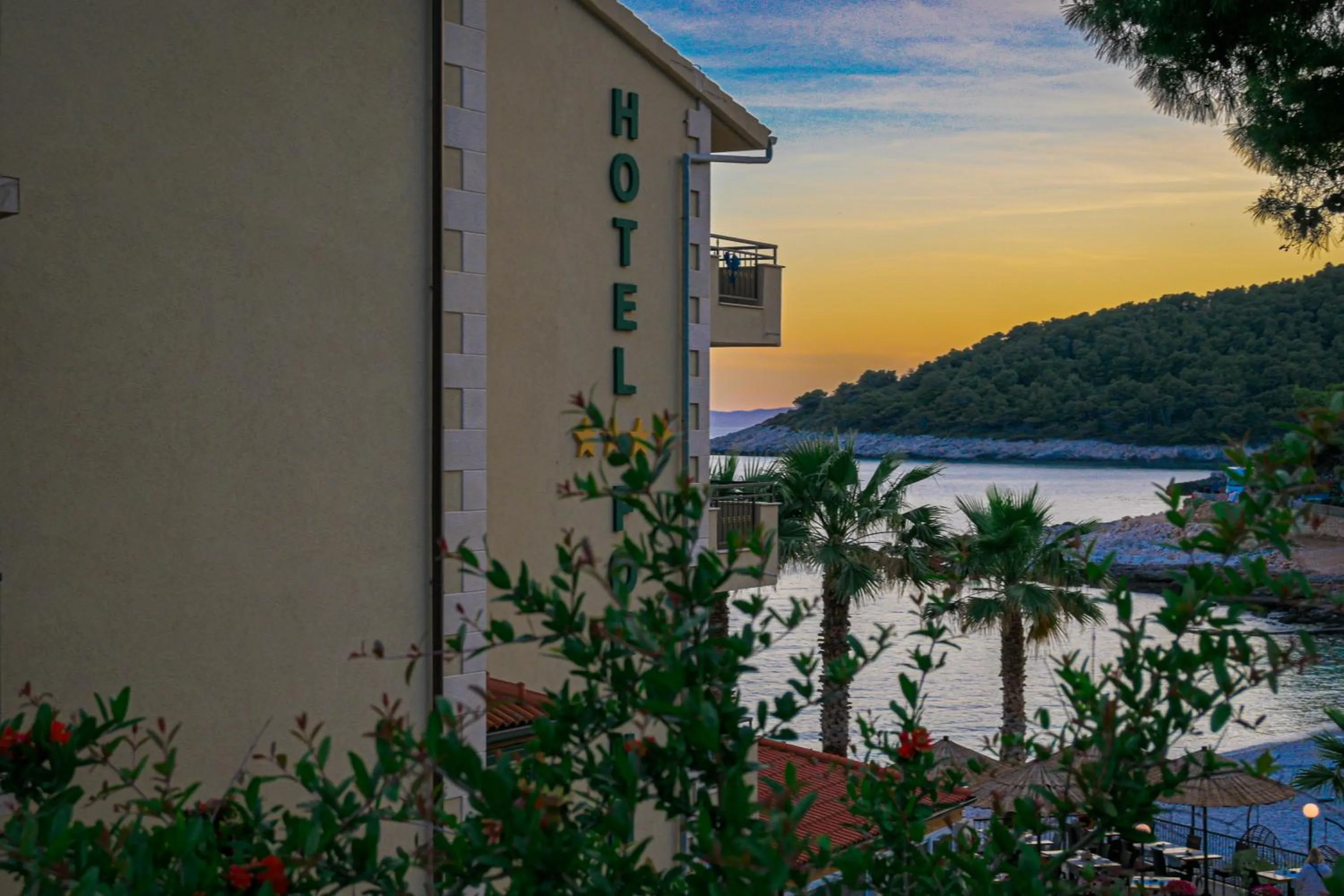 Property building in Hotel Fortuna