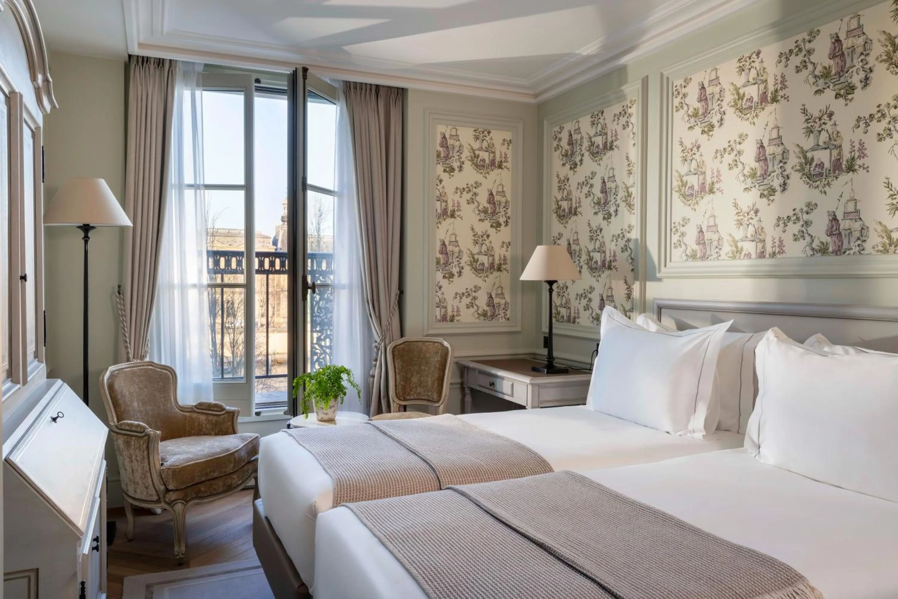 Two Prestige Connecting Rooms with Seine River View in Hotel Du Quai Voltaire