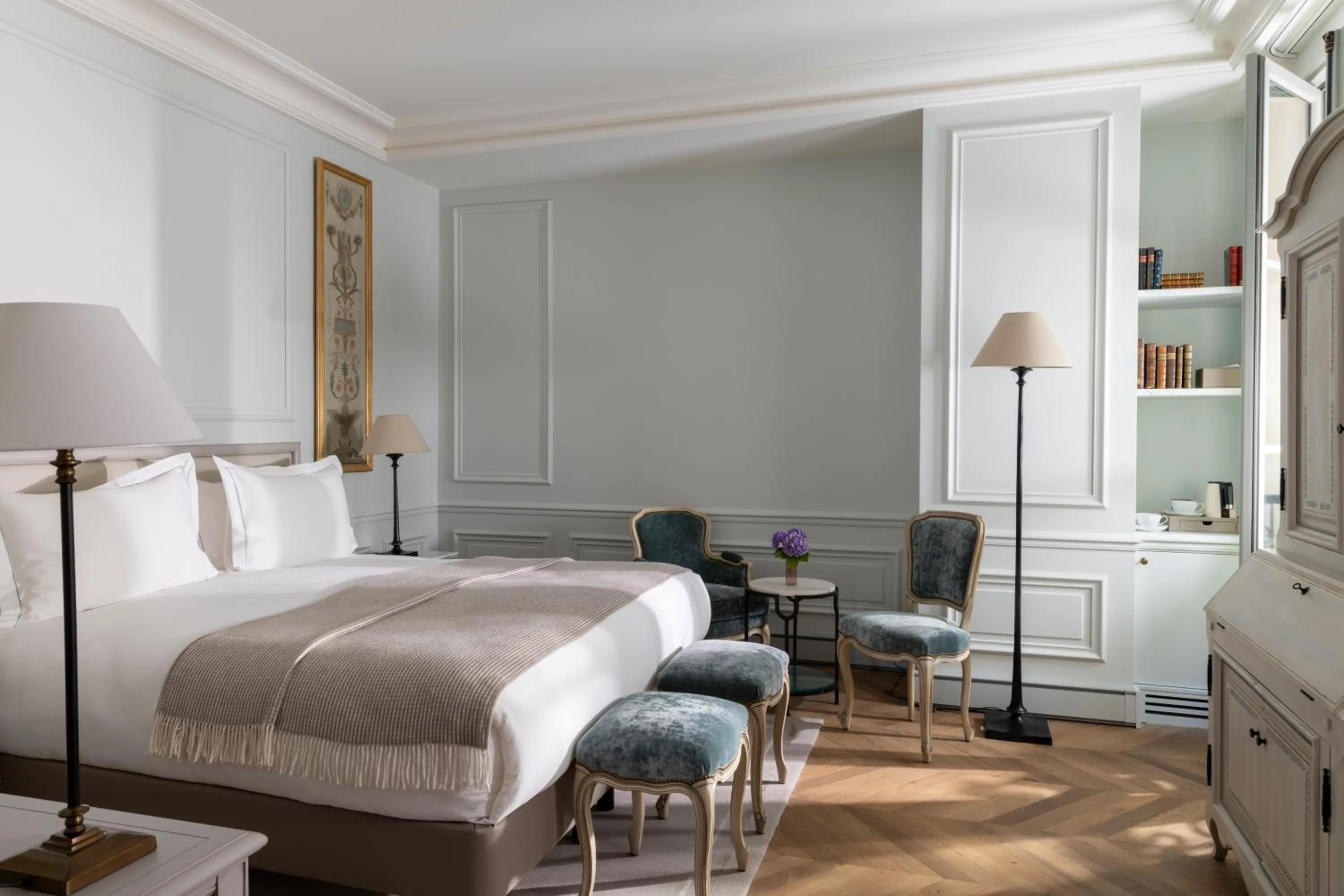 Deluxe Room with Courtyard View in Hotel Du Quai Voltaire