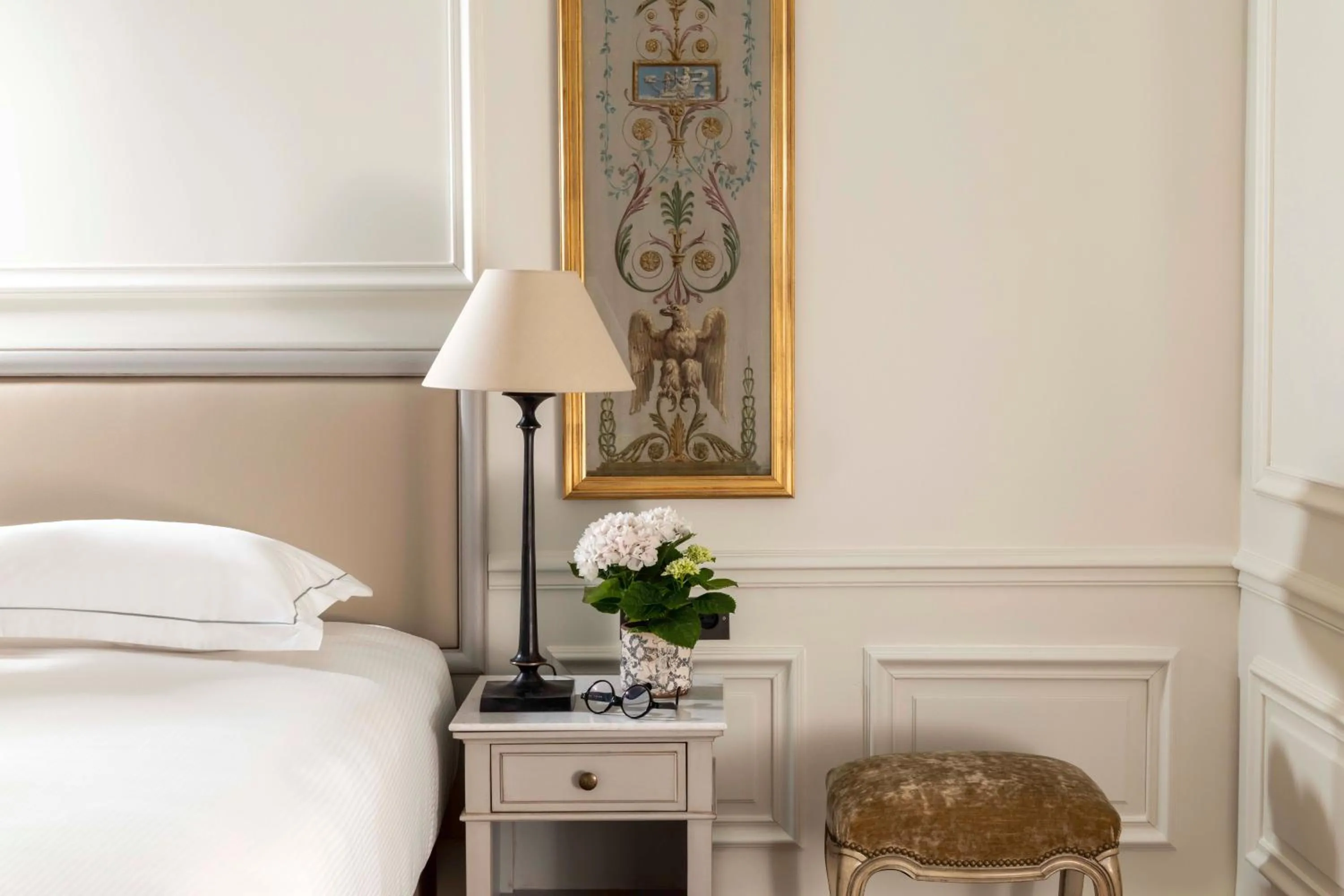 Hotel Du Quai Voltaire