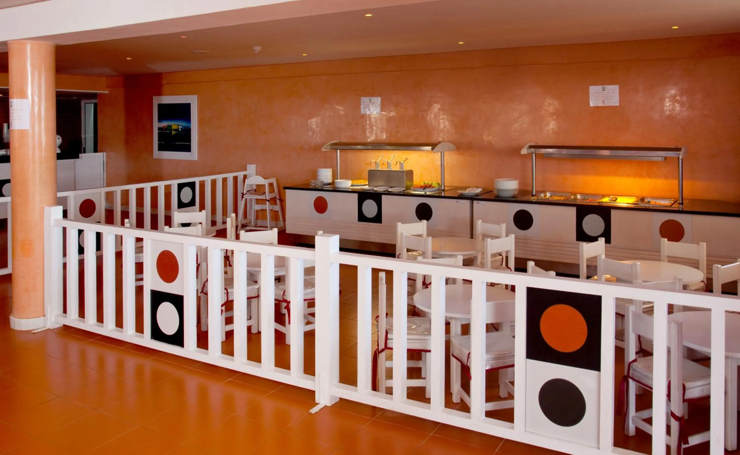 Restaurant/places to eat in Samira Club Family and couples only