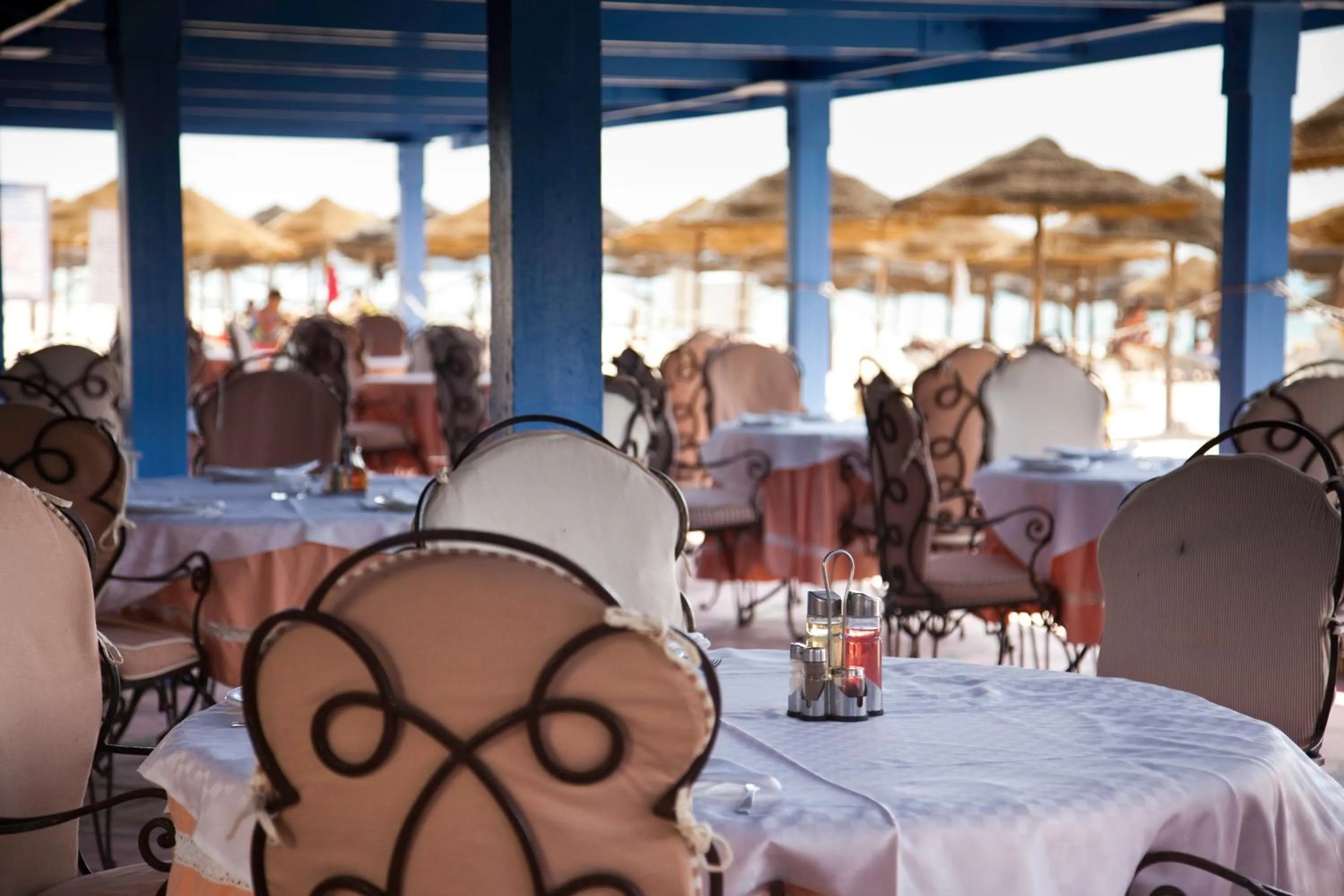 Restaurant/places to eat in Samira Club Family and couples only