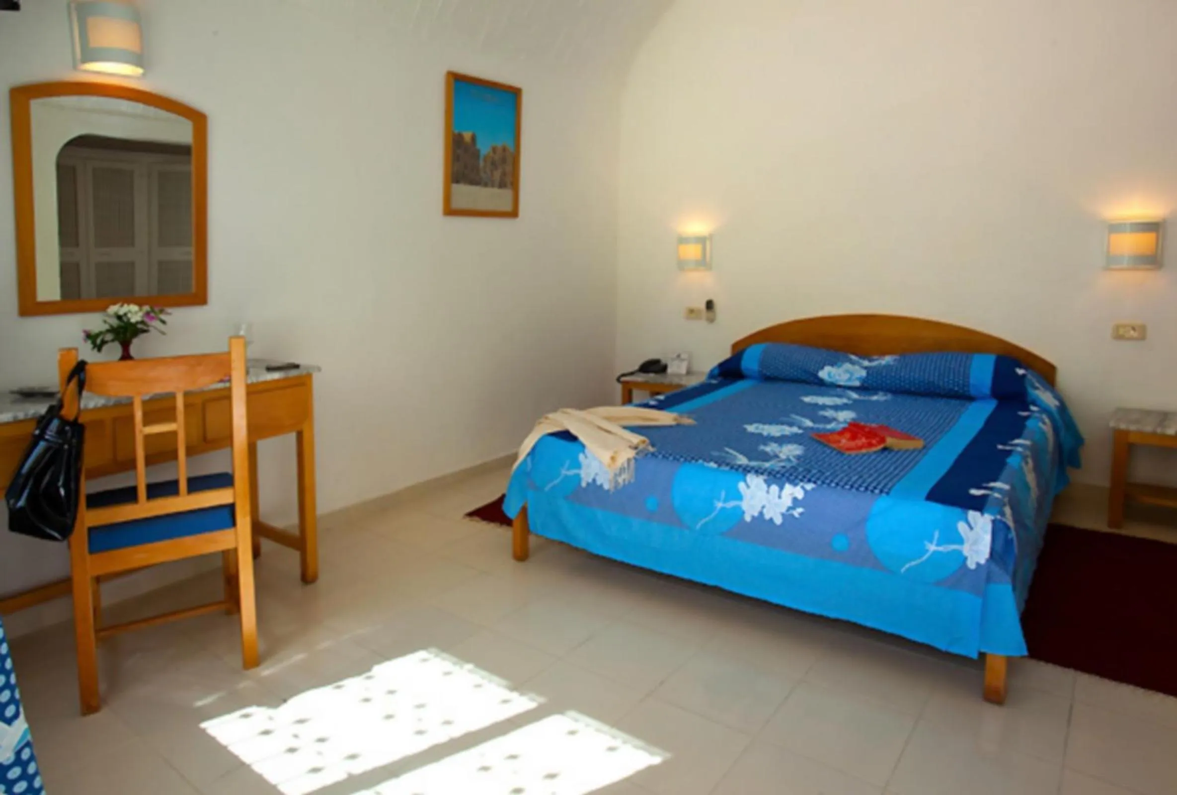 Photo of the whole room, Bed in Samira Club Family and couples only