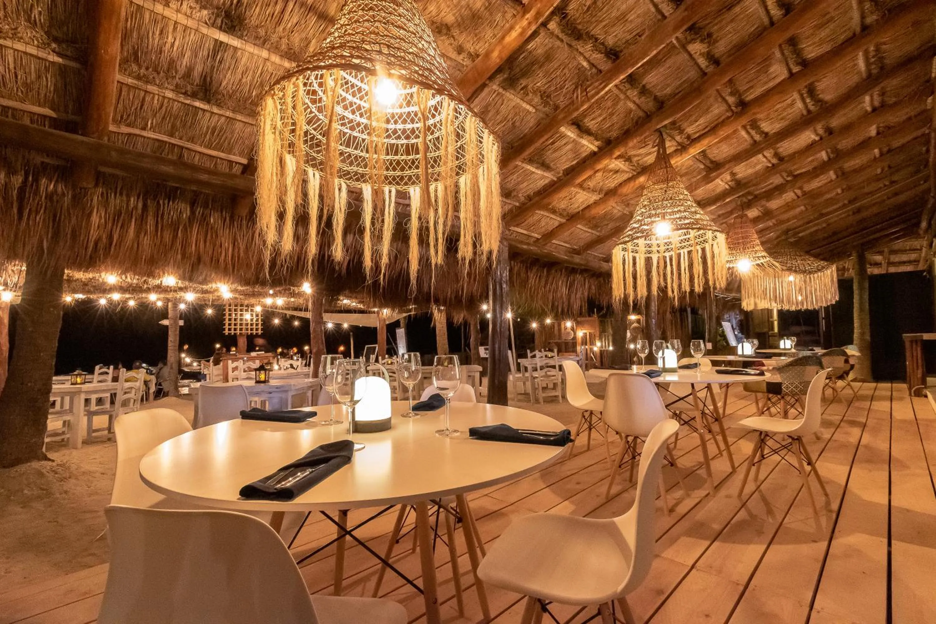 Restaurant/places to eat in Amaite Holbox - Oceanfront Hotel